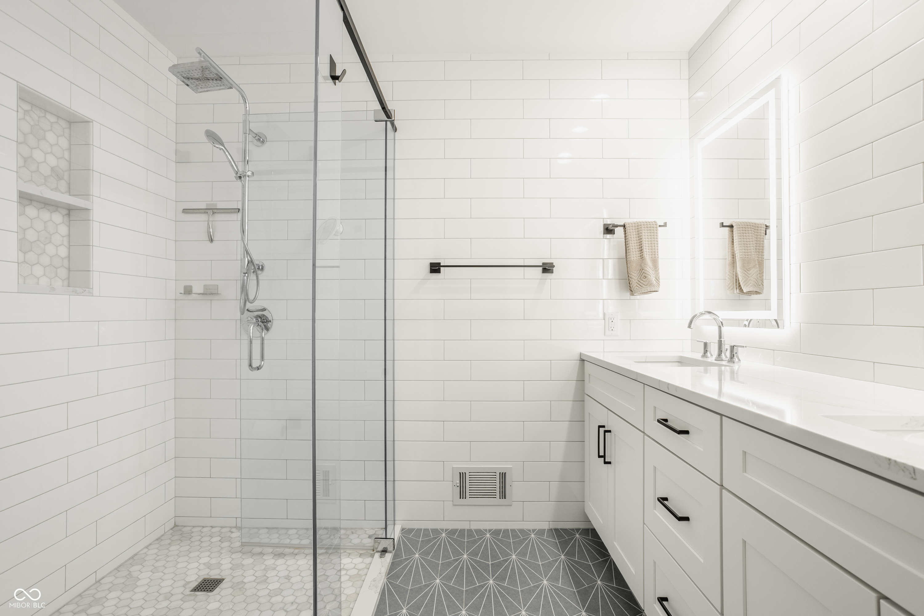 7887 Meadowbrook Drive