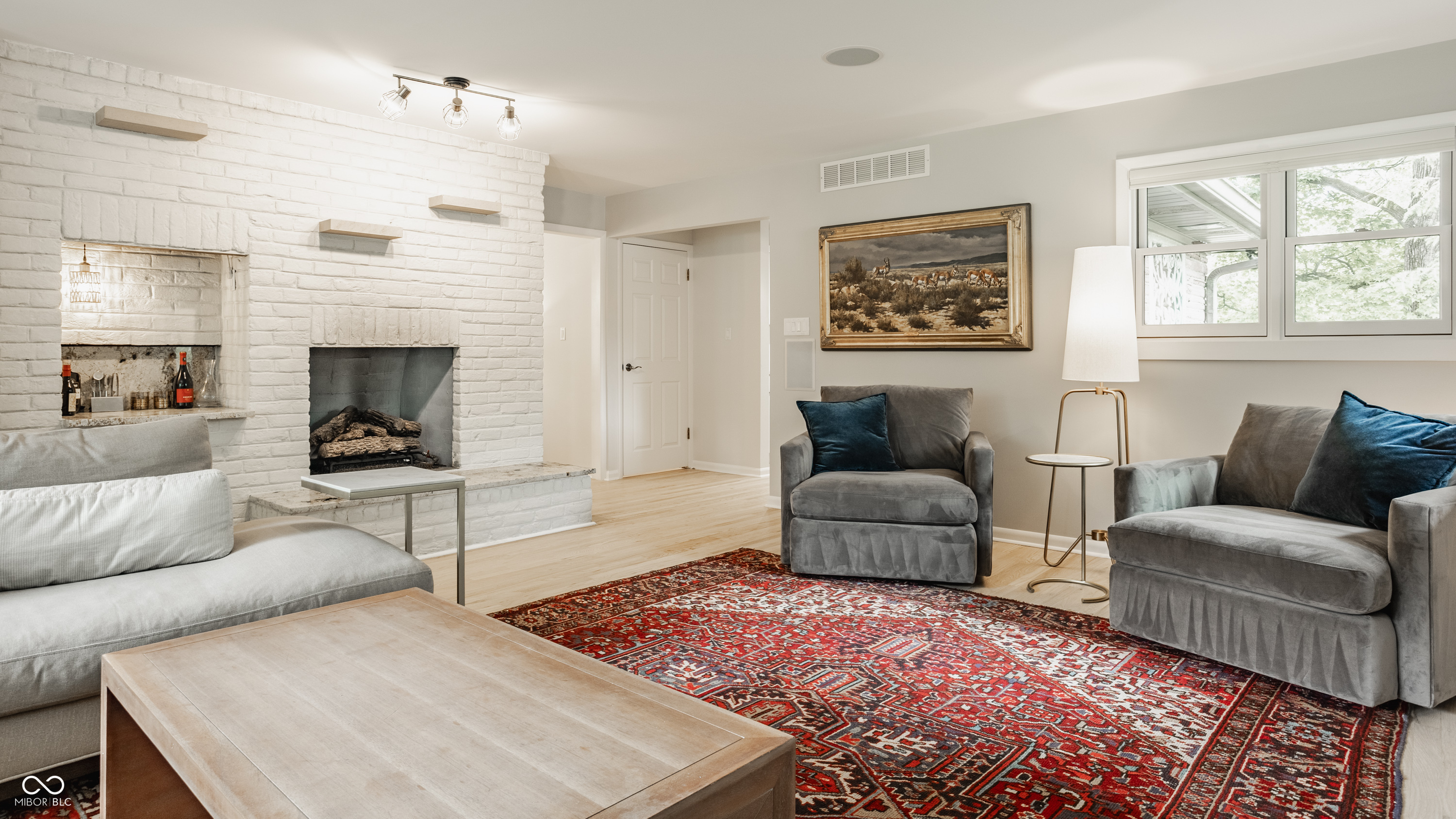 7887 Meadowbrook Drive