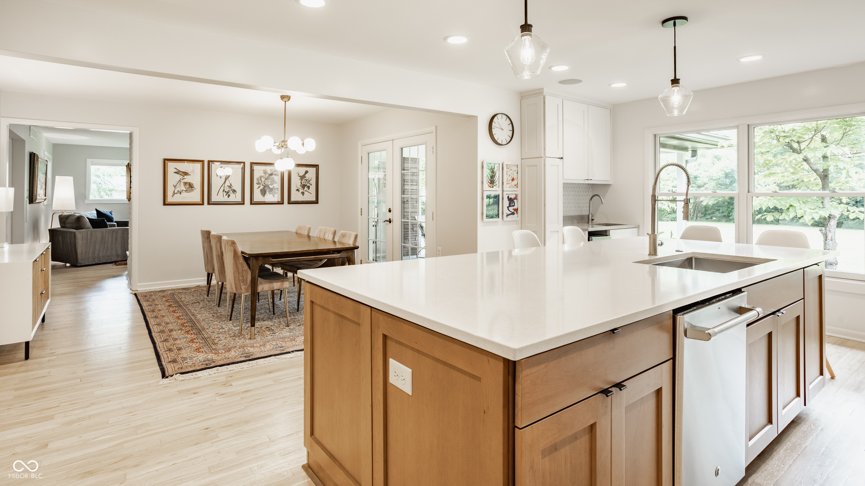 7887 Meadowbrook Drive