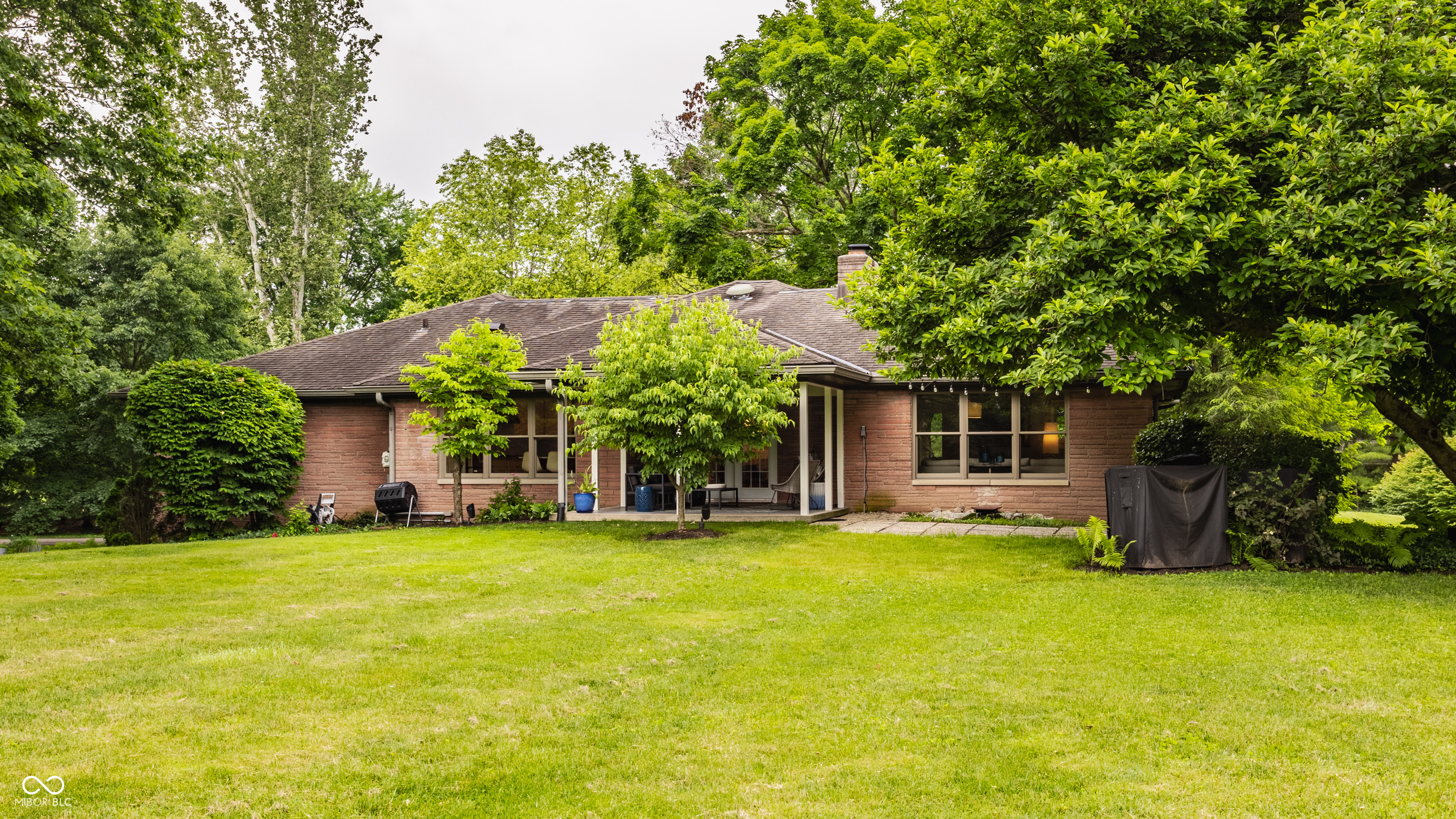 7887 Meadowbrook Drive