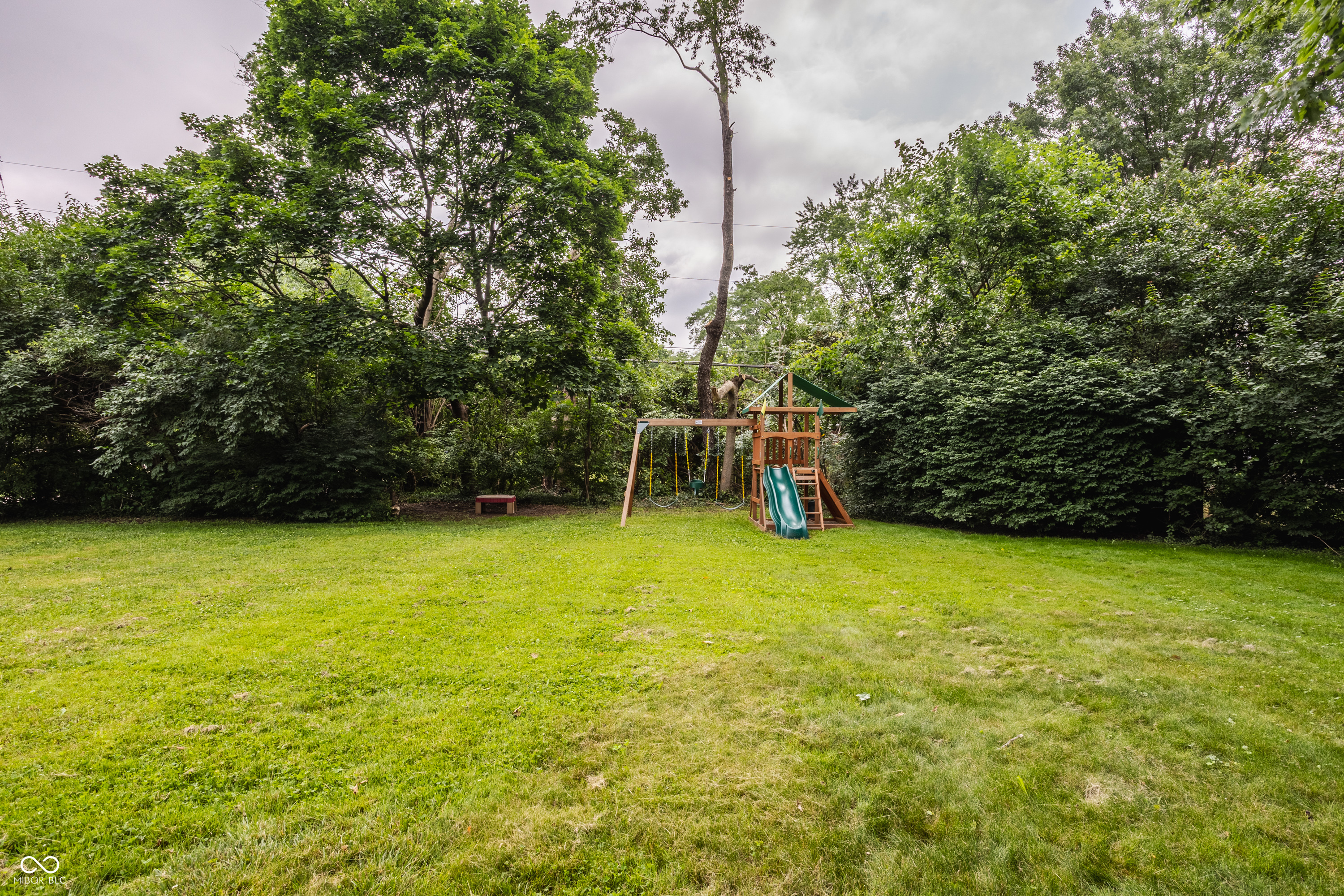 7887 Meadowbrook Drive