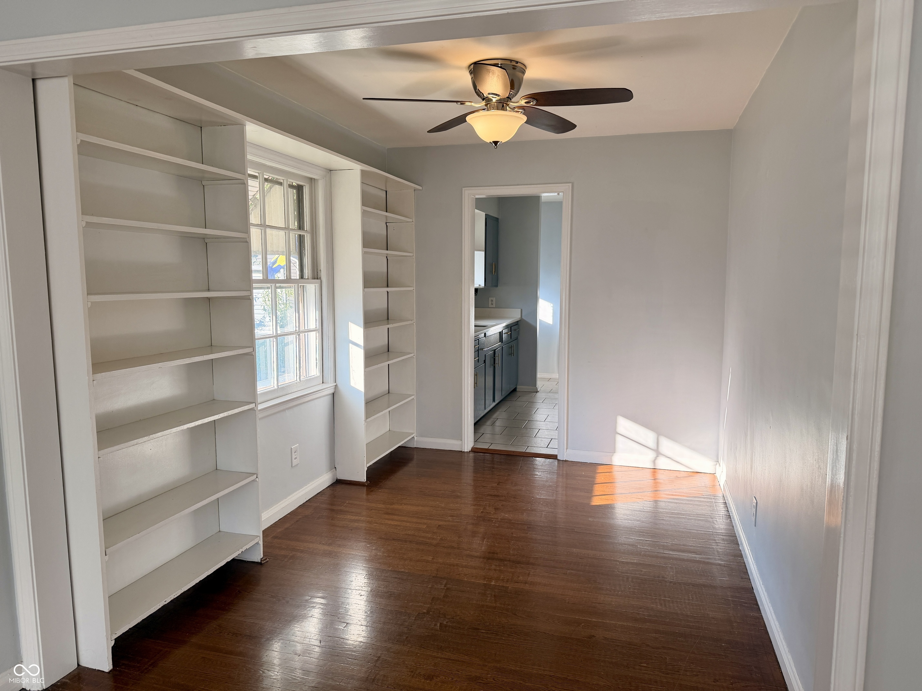 1524 E 54th Street