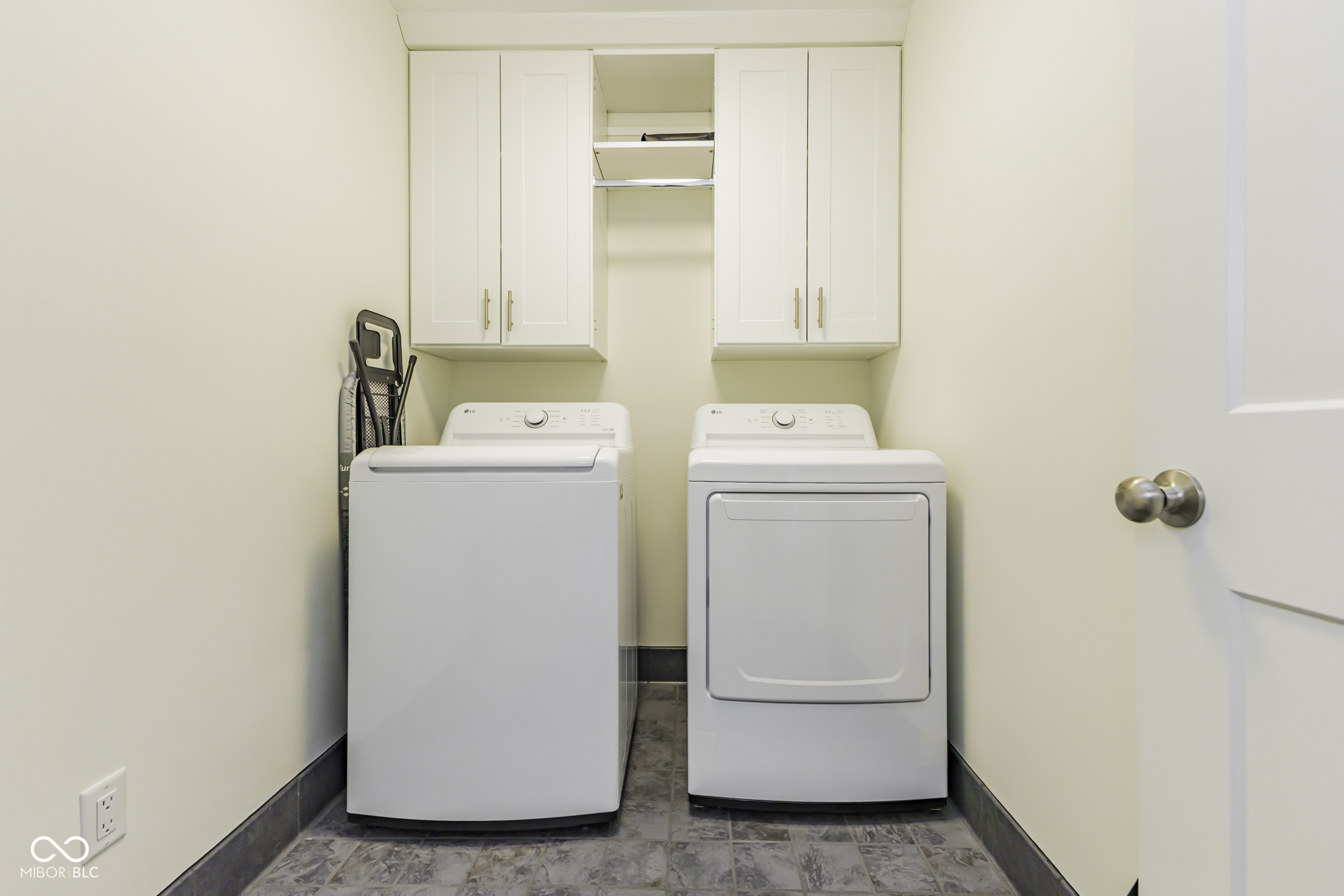 9410 W Milk House Lane