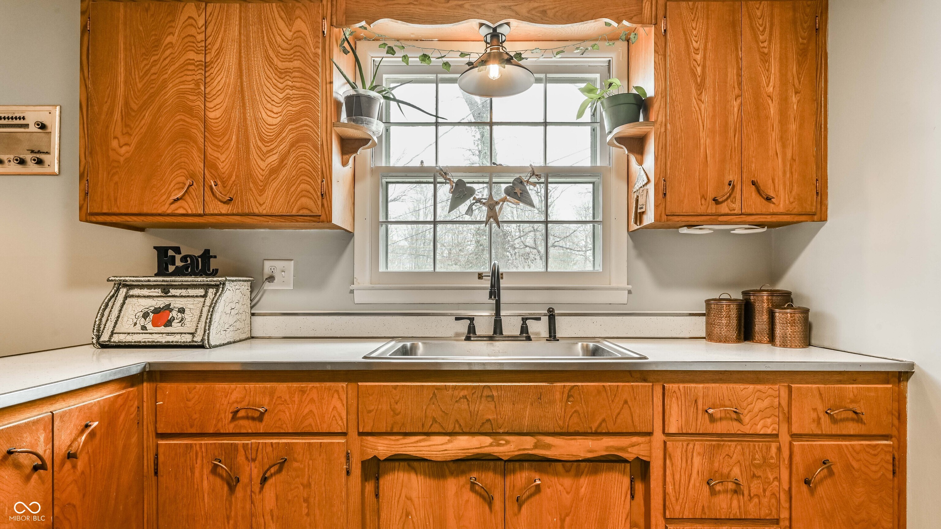 7215 N Oakland Avenue