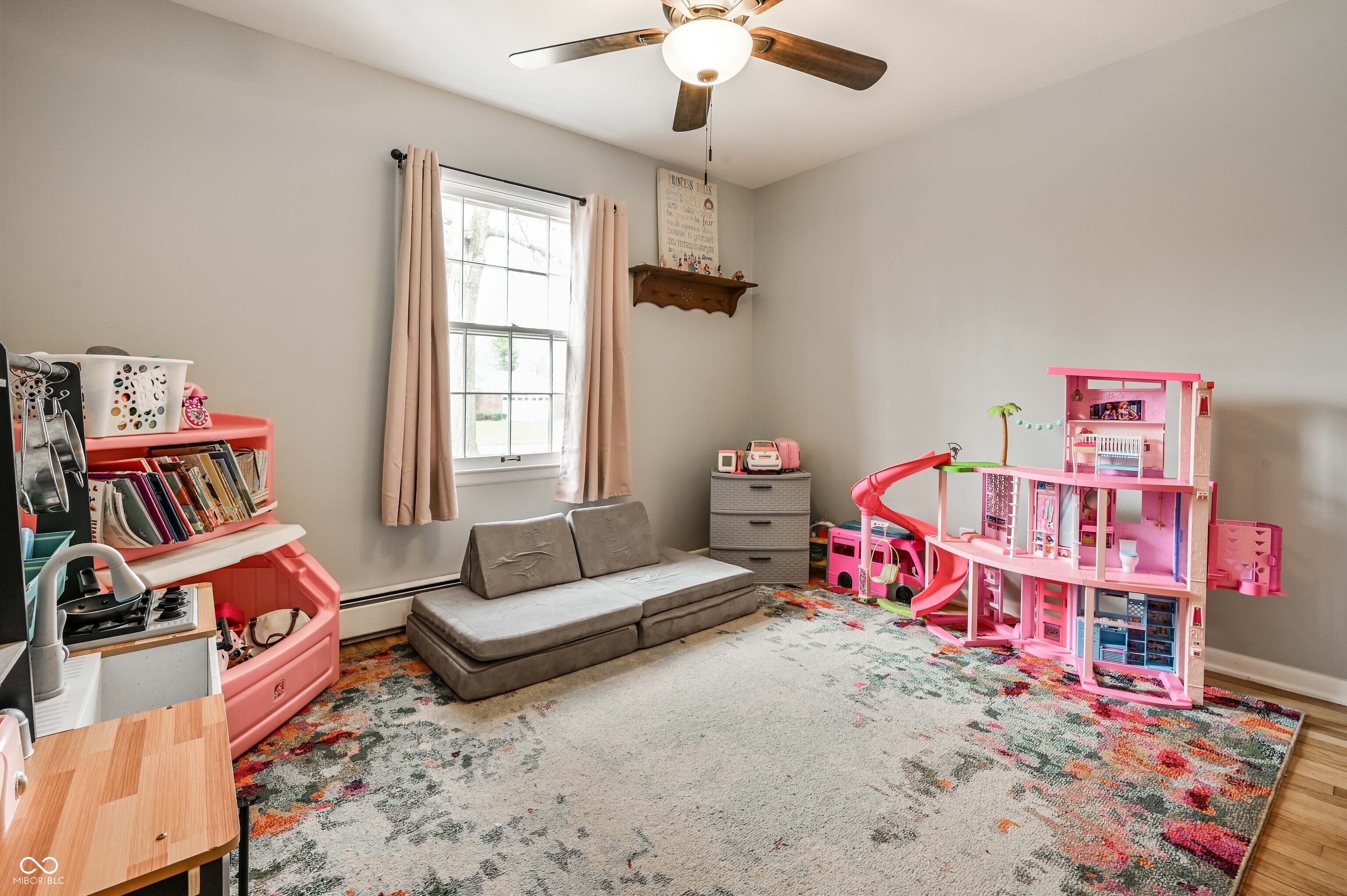 7215 N Oakland Avenue