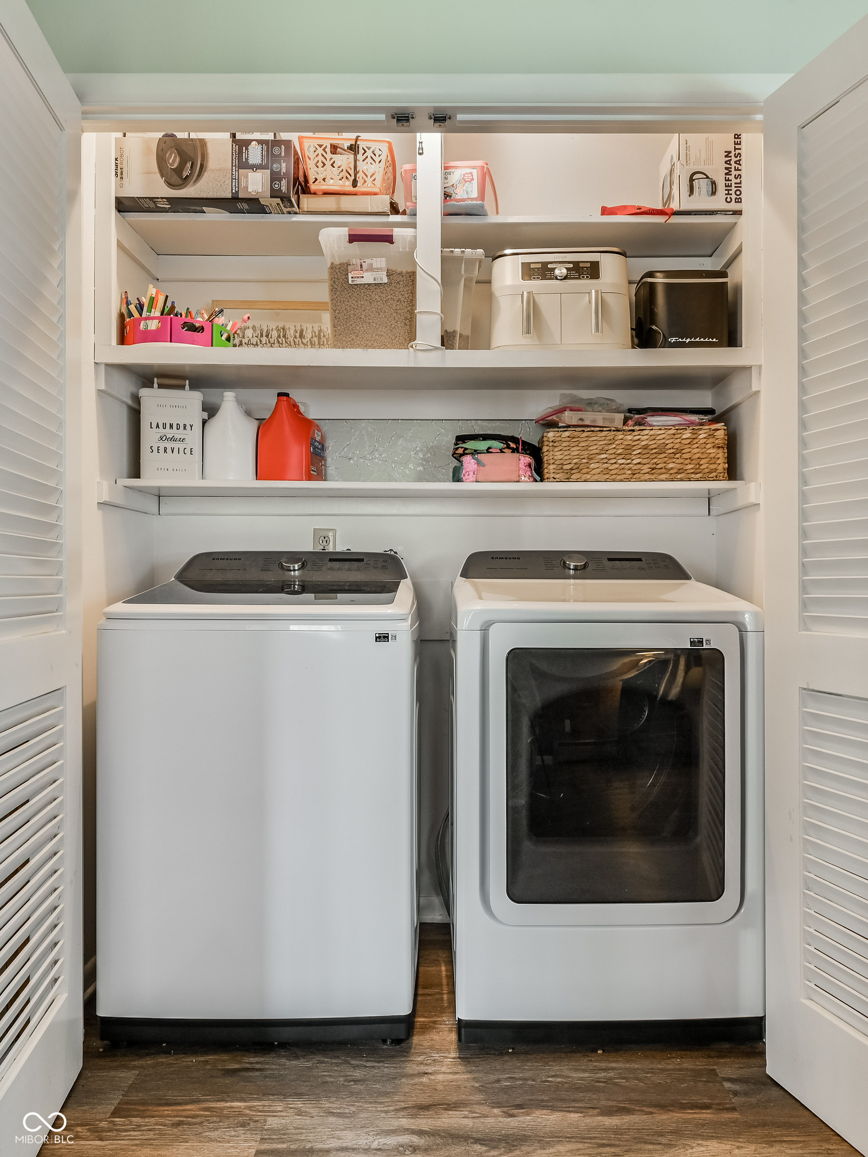 7215 N Oakland Avenue