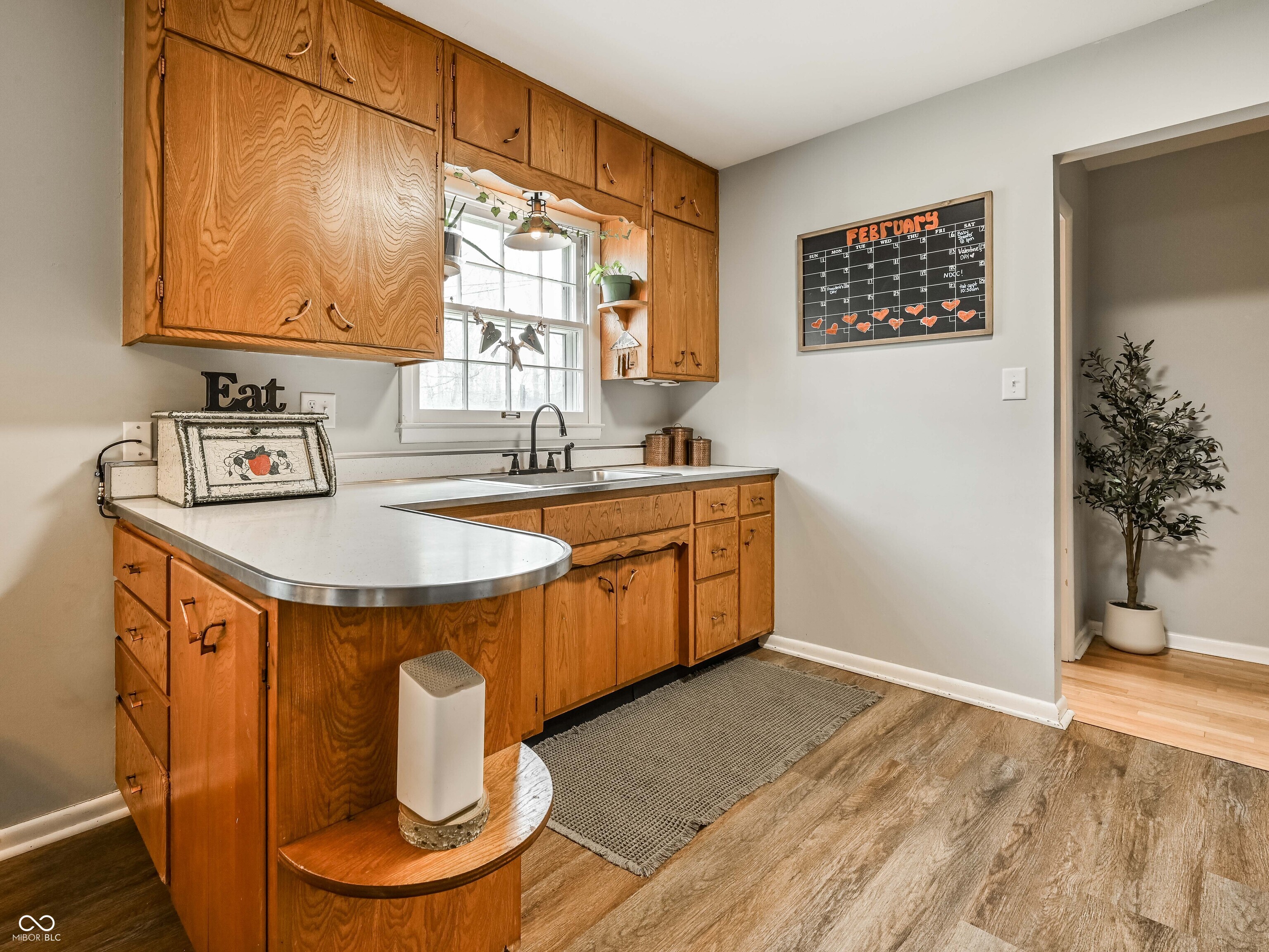 7215 N Oakland Avenue