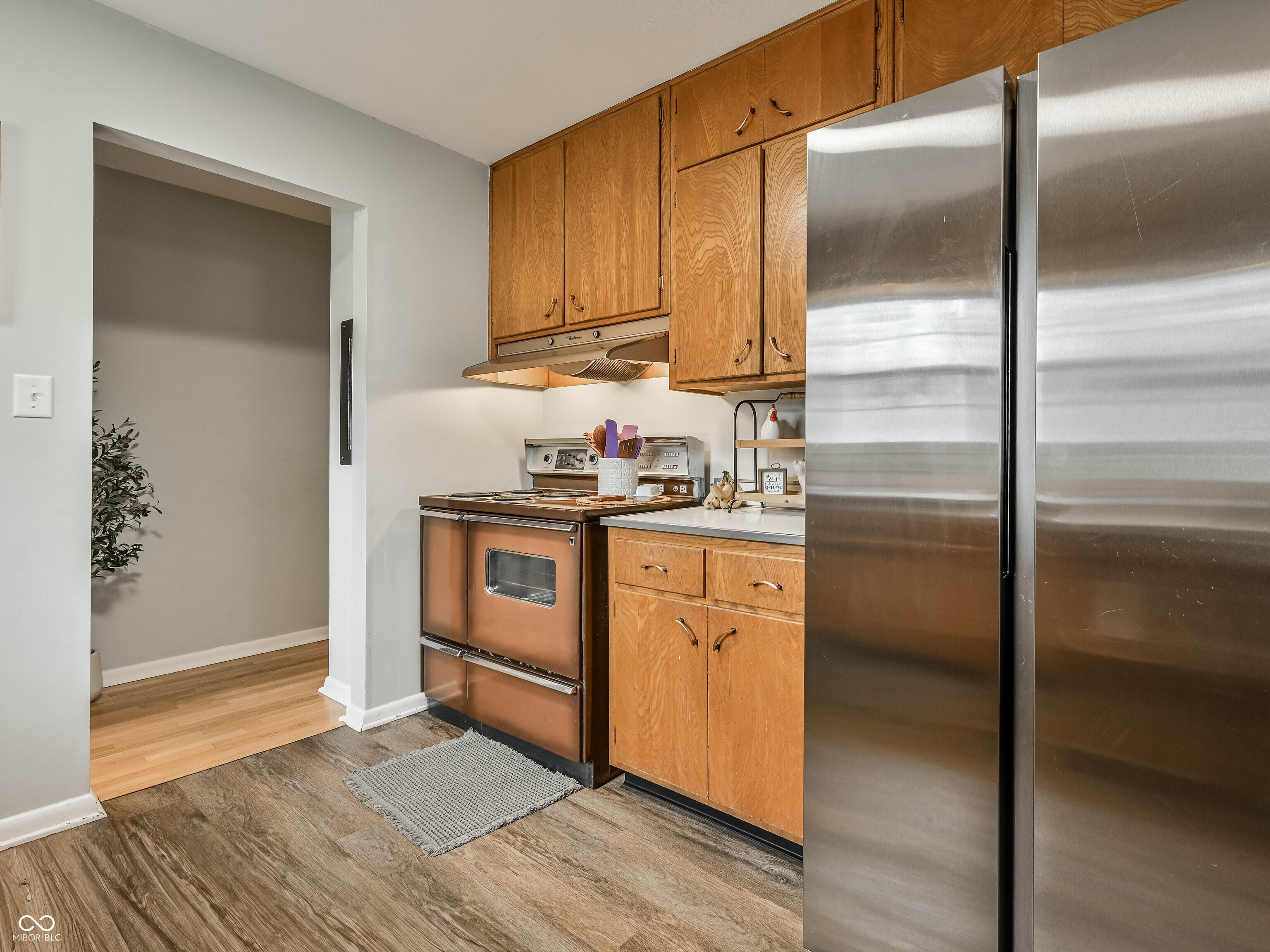 7215 N Oakland Avenue