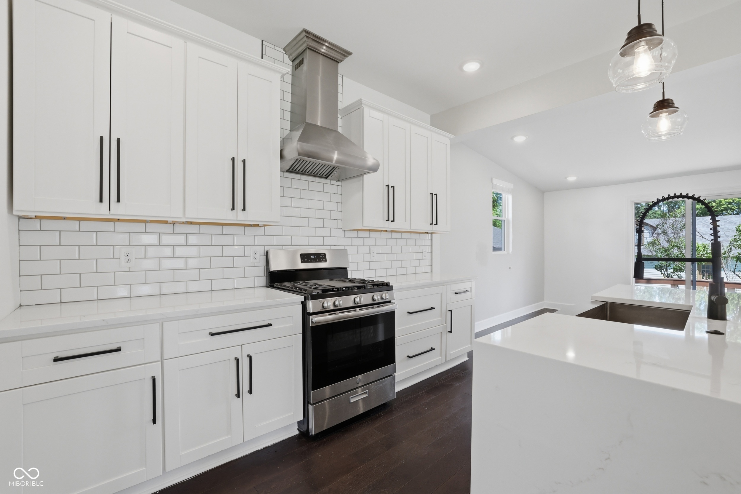 213 E Madison Avenue