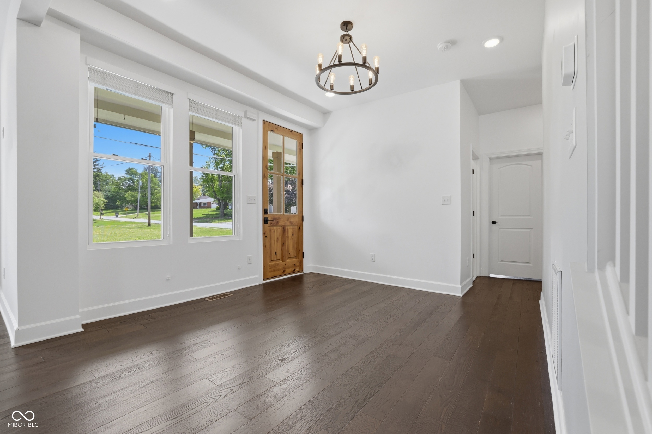 213 E Madison Avenue