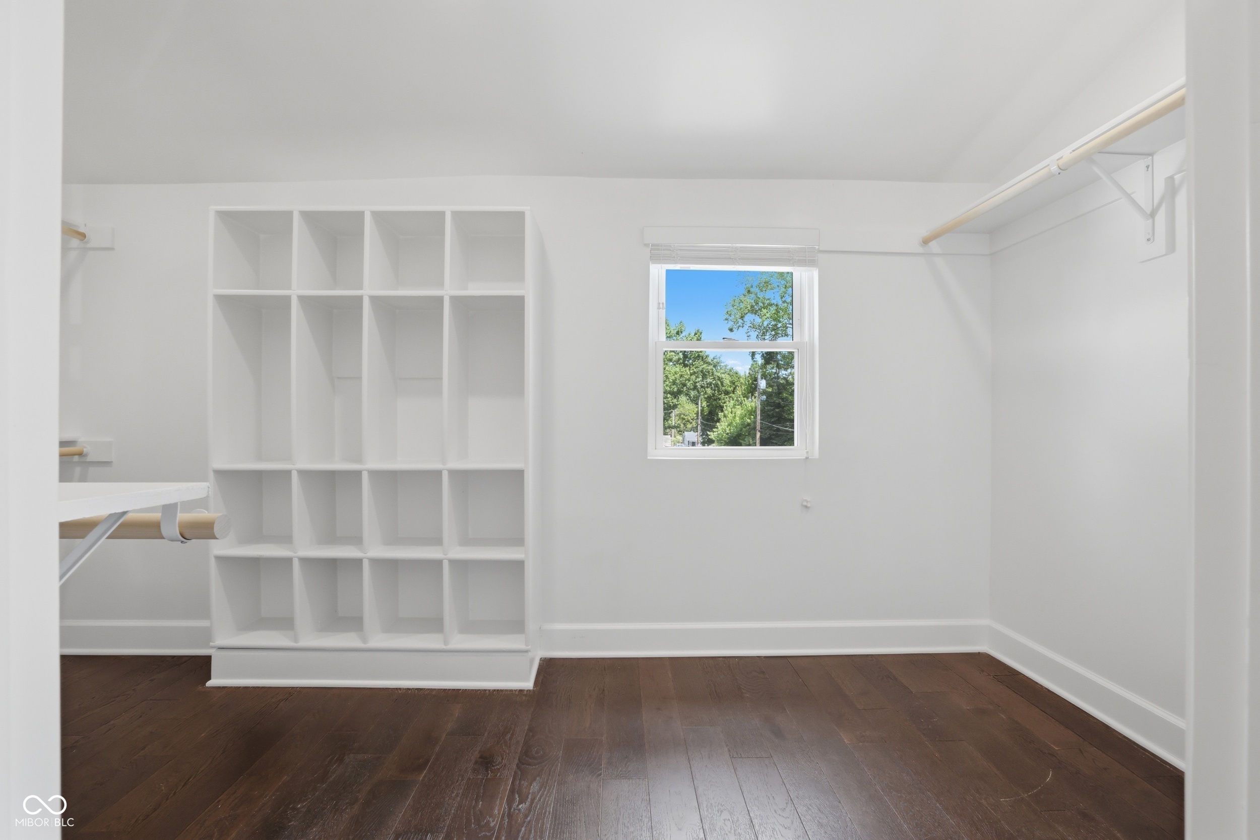 213 E Madison Avenue
