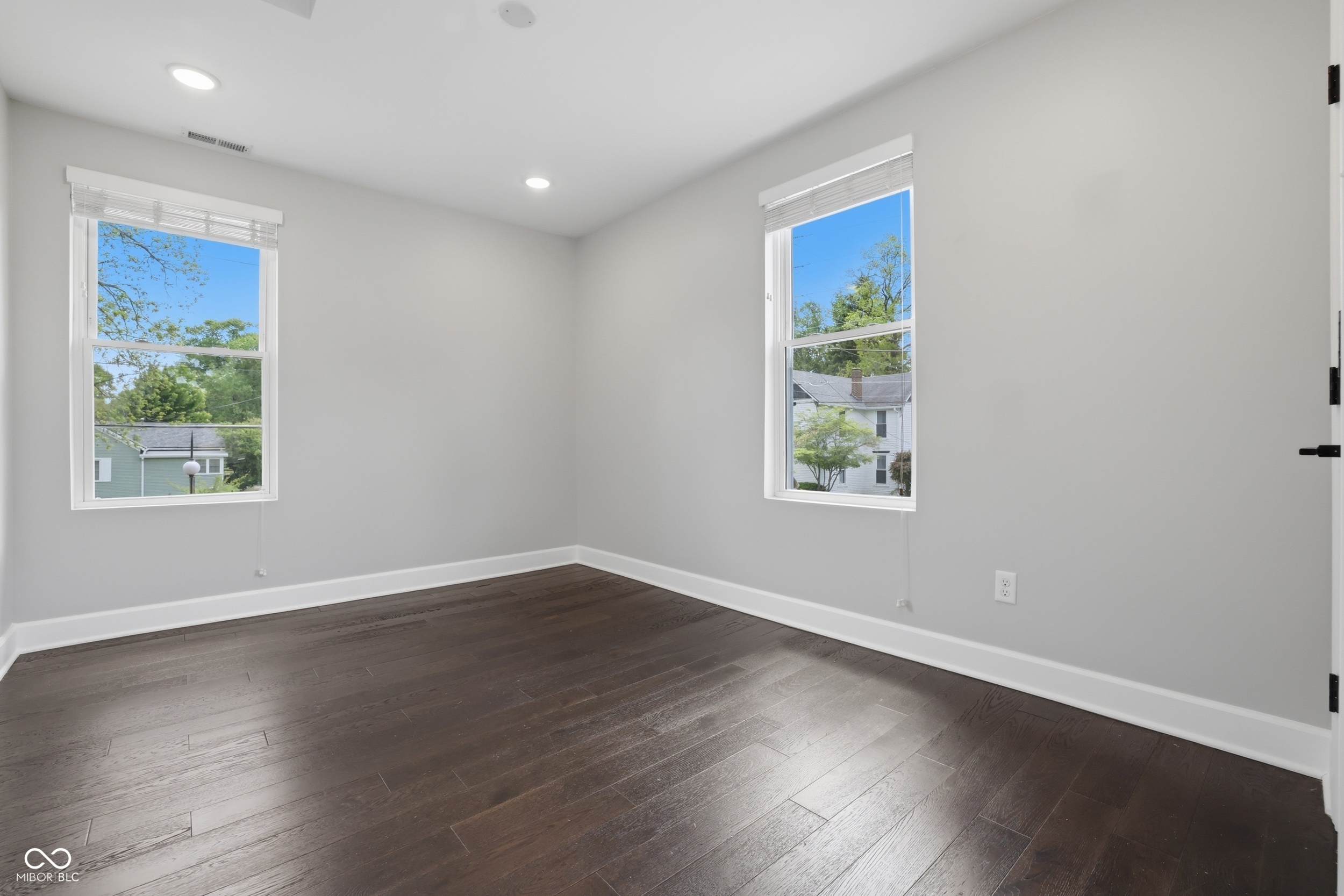 213 E Madison Avenue