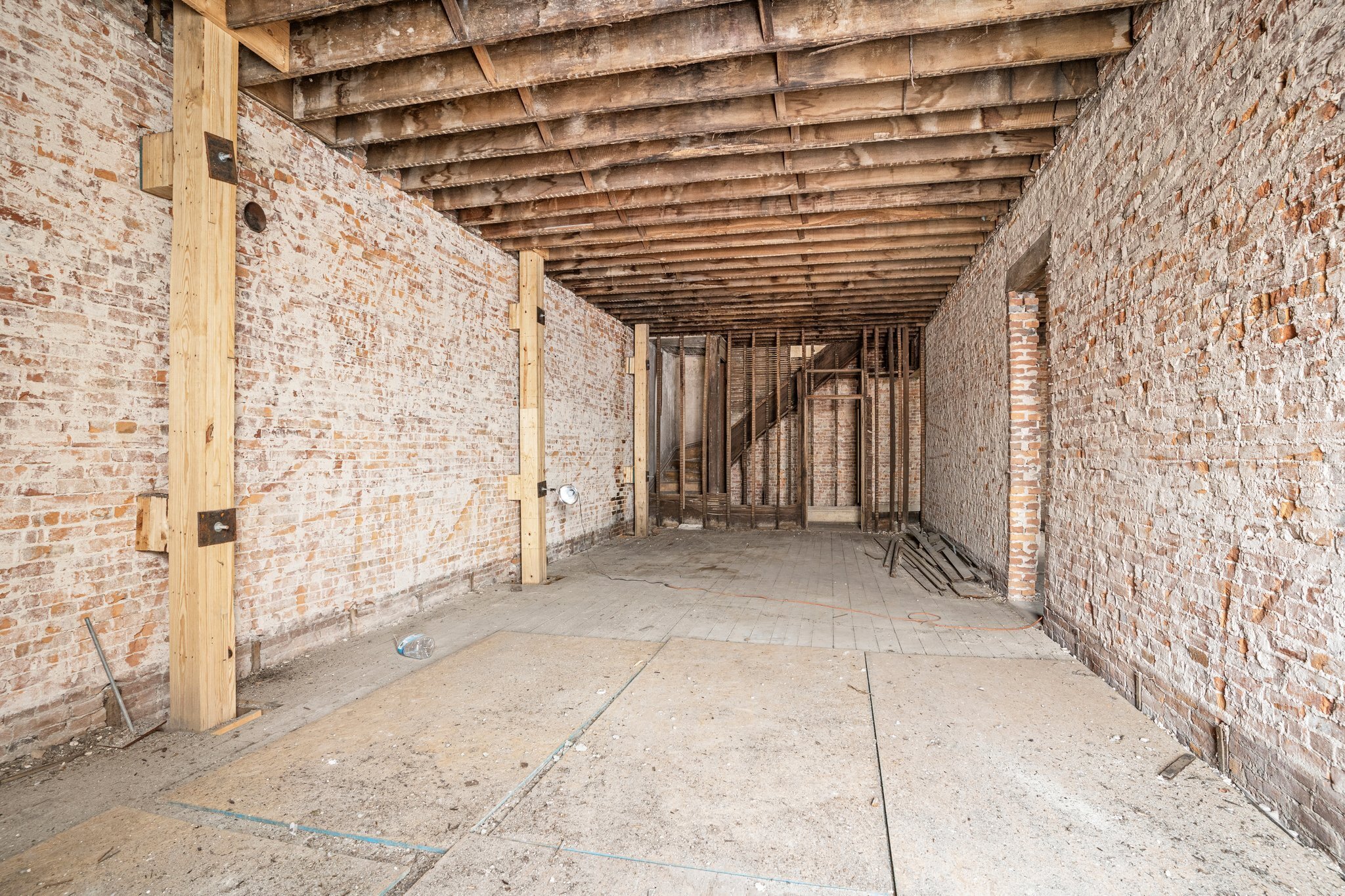 504 E O And M Avenue