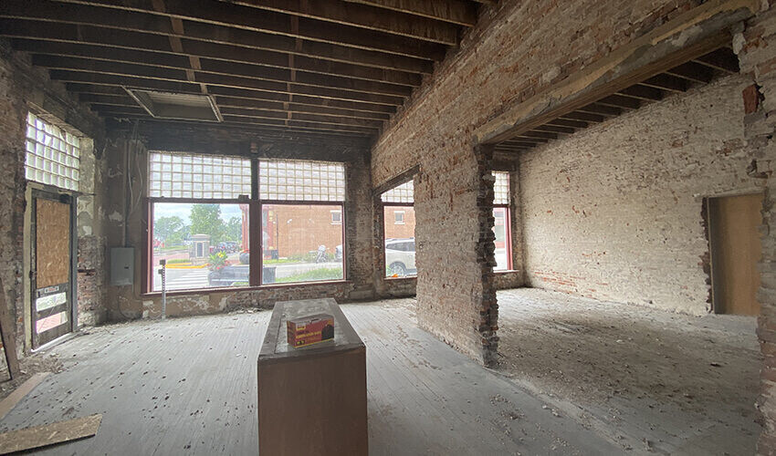 504 E O And M Avenue