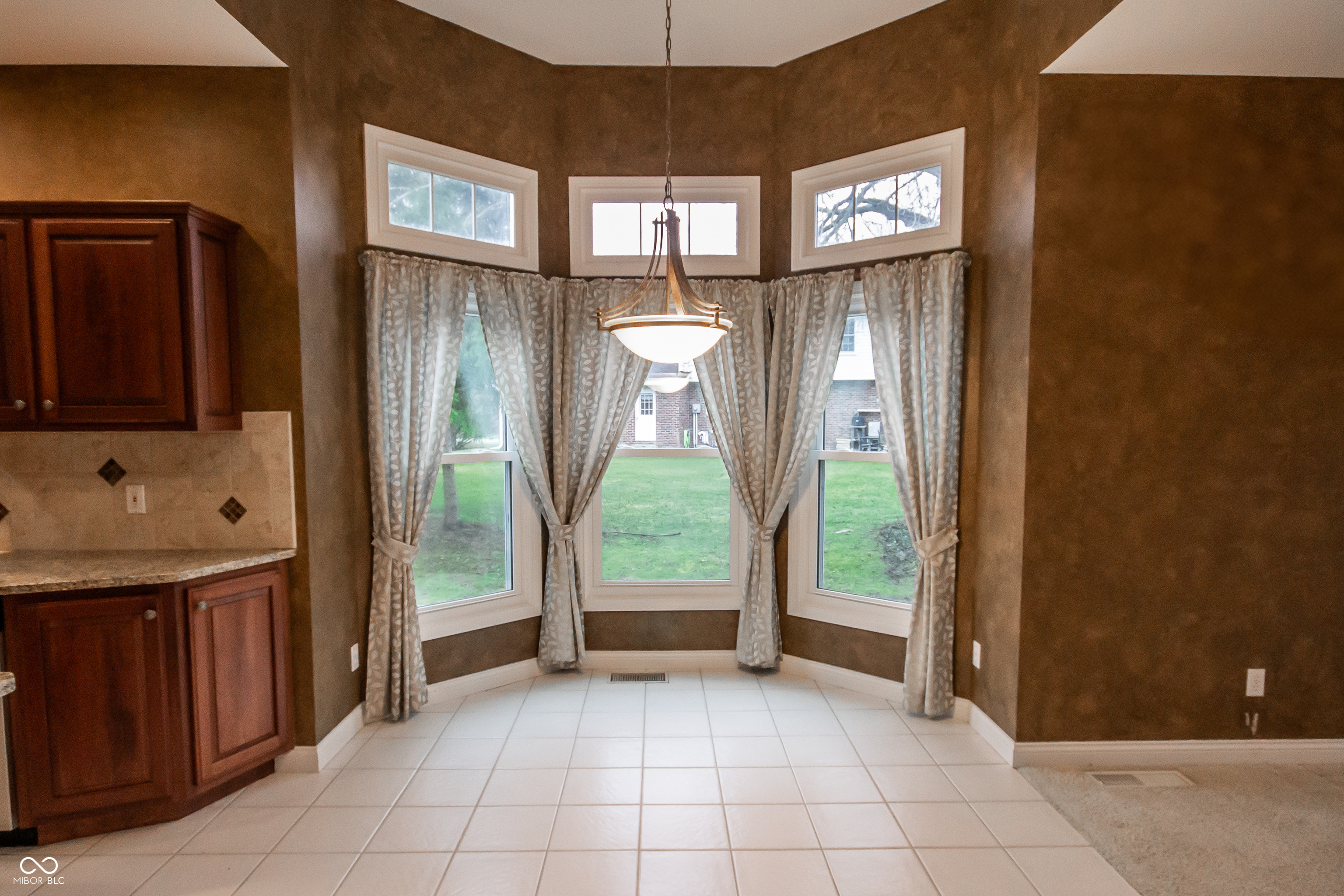 4232 Bunting Lane