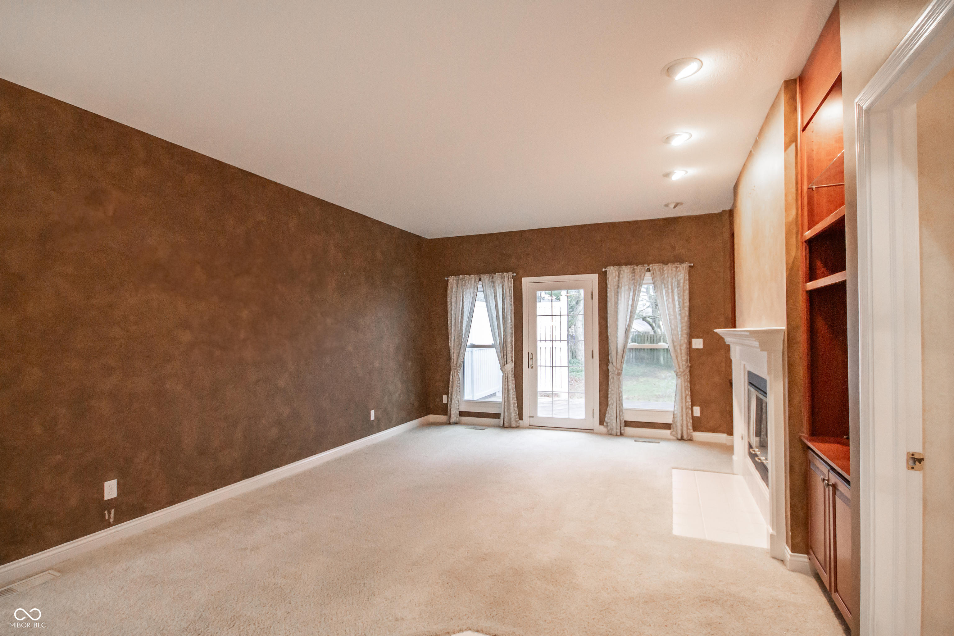 4232 Bunting Lane