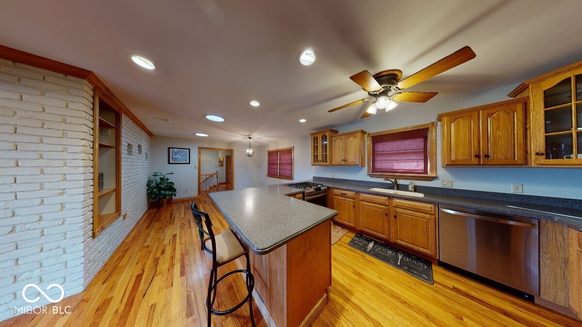3752 W North Wood Lake Drive
