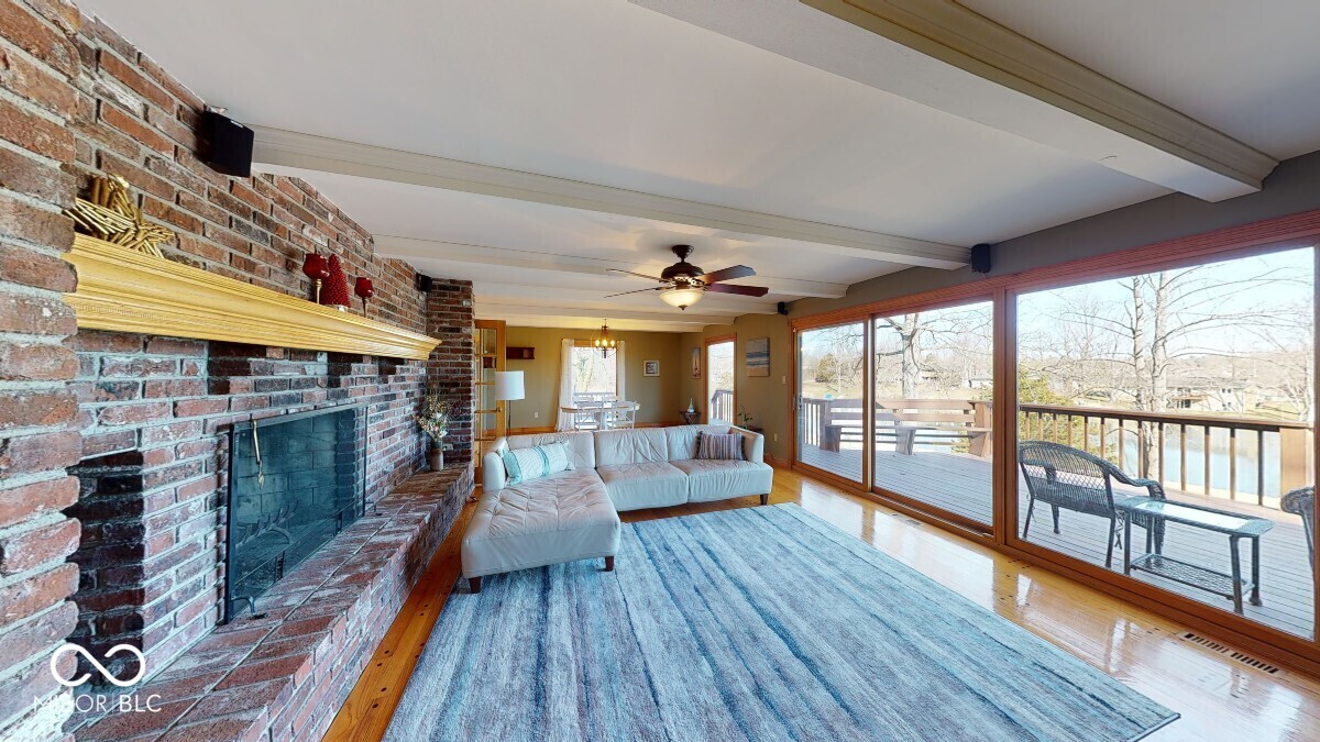 3752 W North Wood Lake Drive