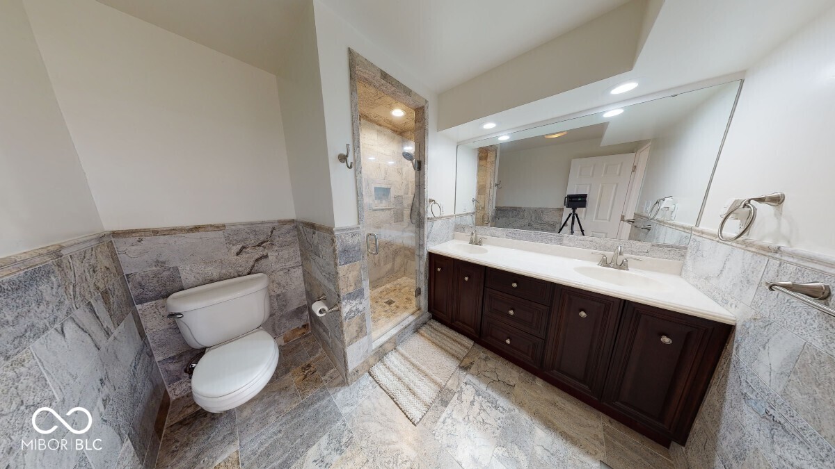 3752 W North Wood Lake Drive