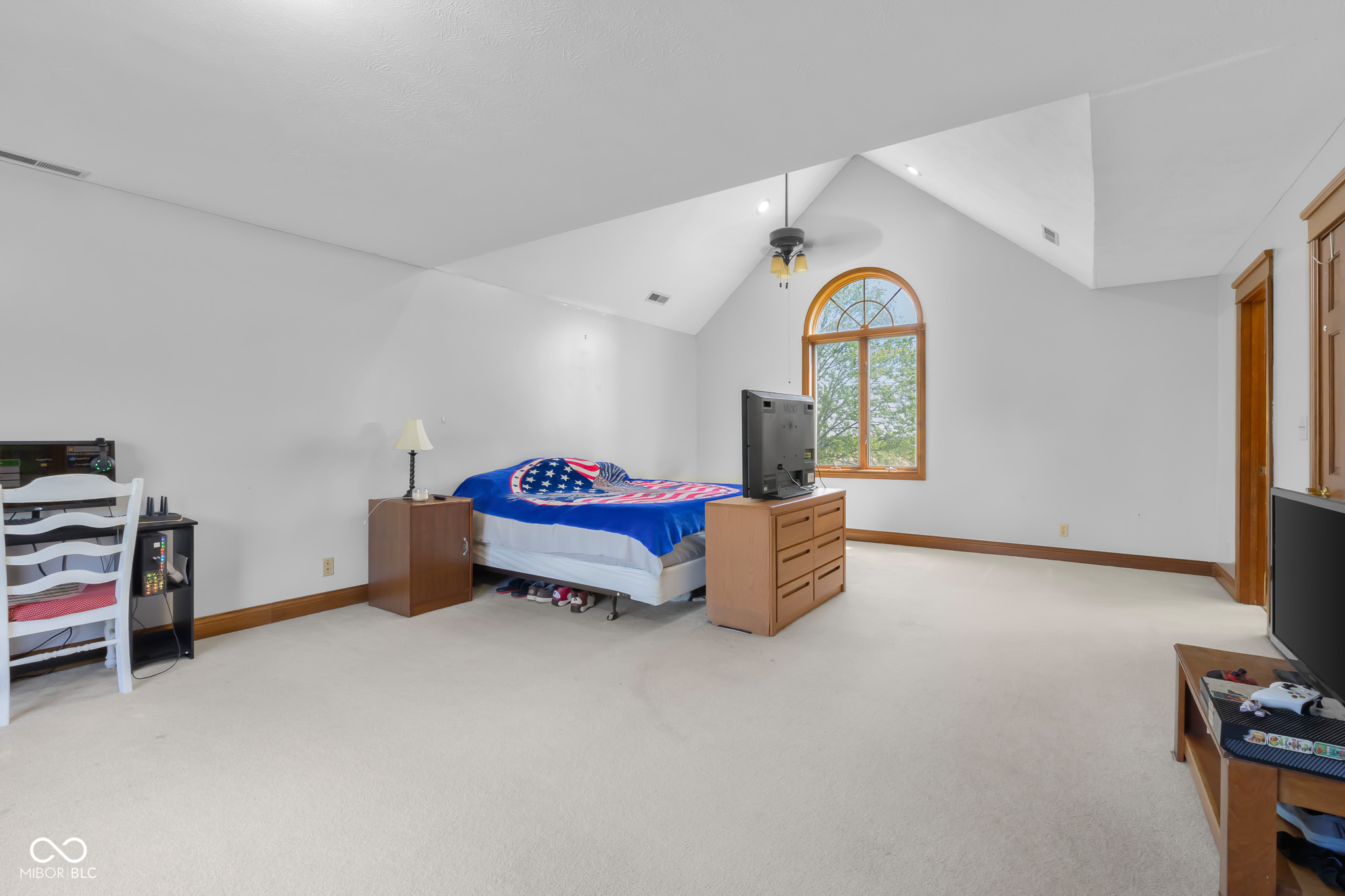 776 N Co Rd 850 E