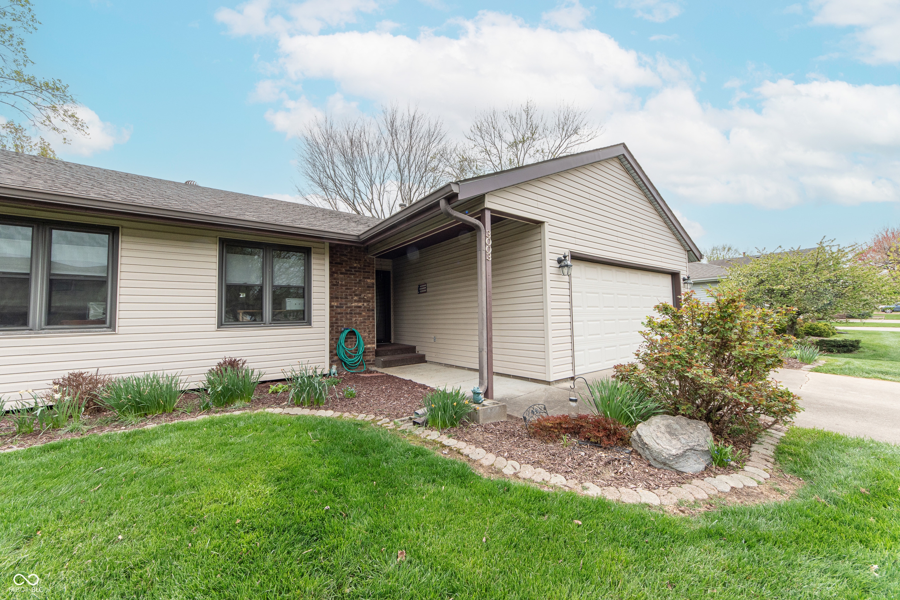 3003 Foxpointe Drive