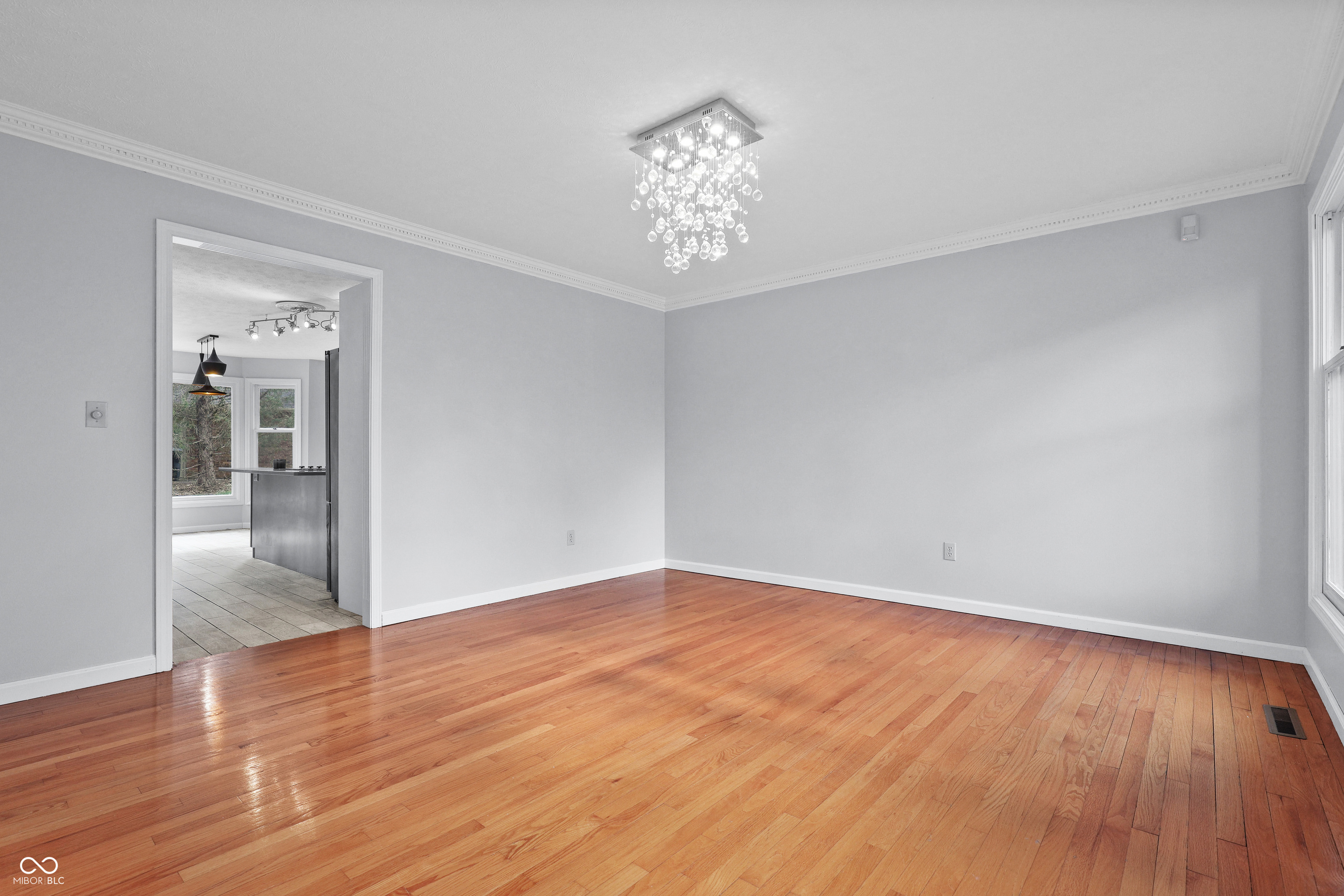 5313 Redbird Drive