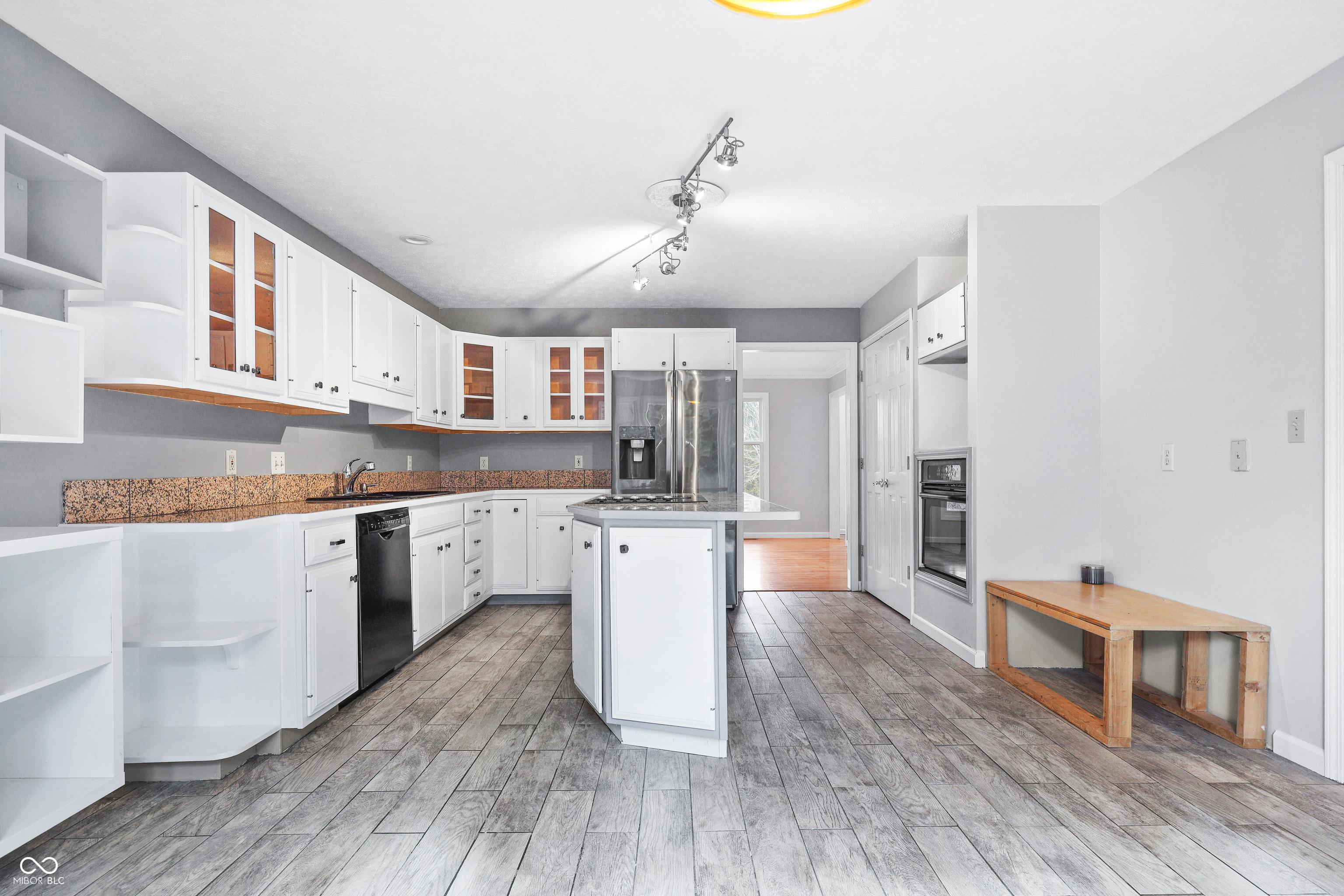 5313 Redbird Drive