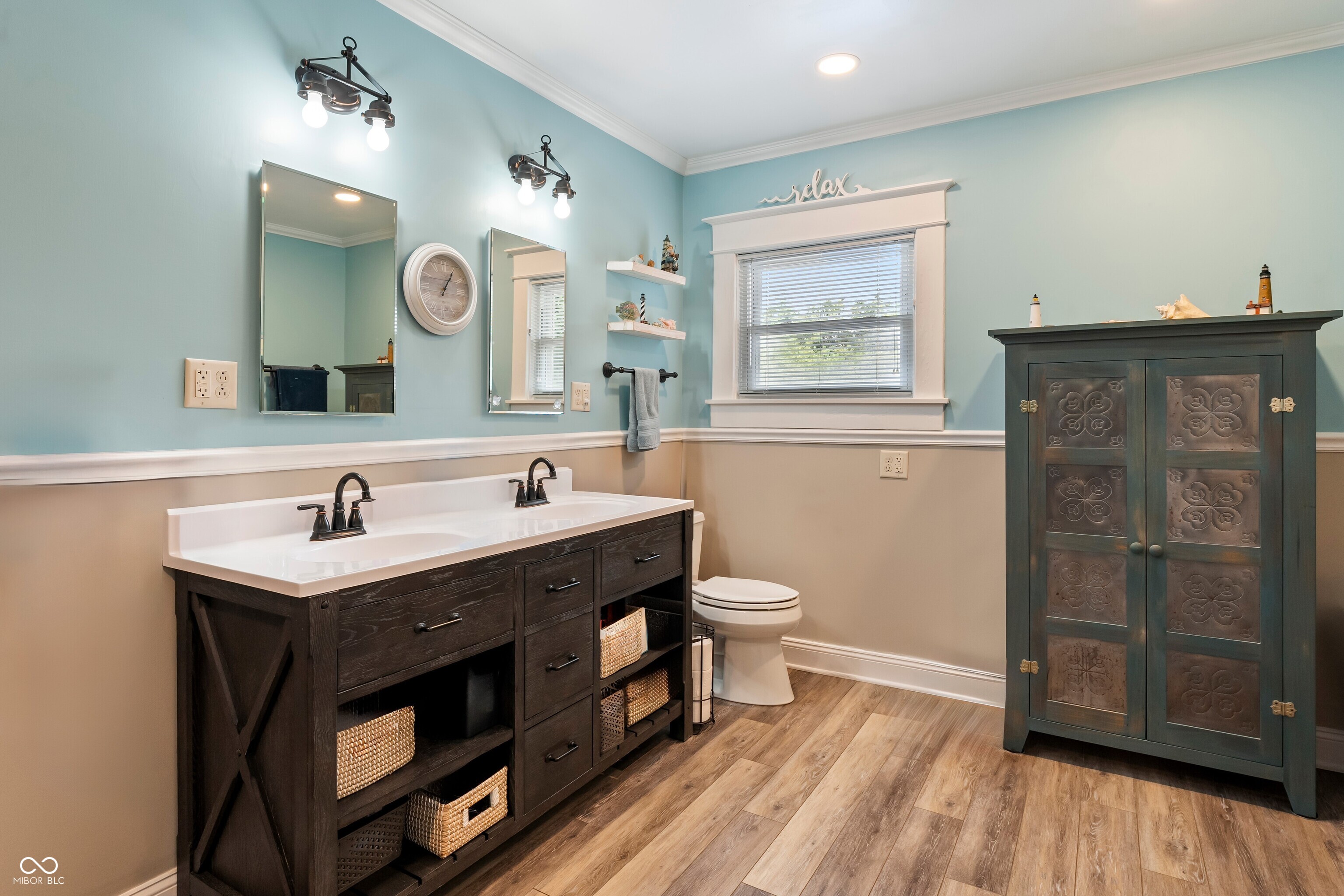 1502 Washington Street