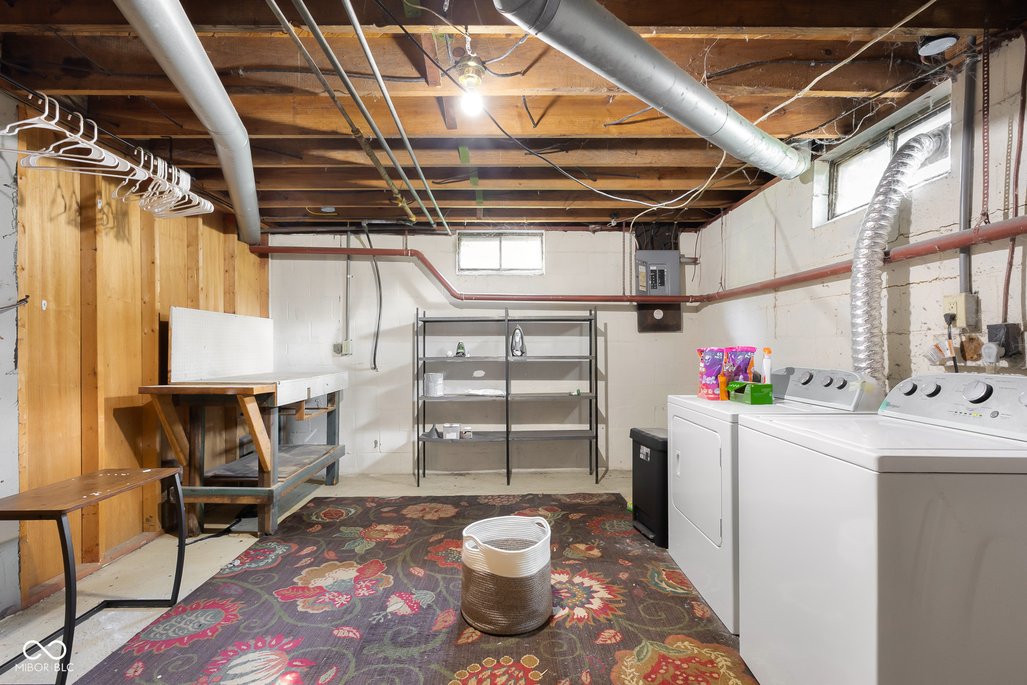 1508 N Gladstone Avenue