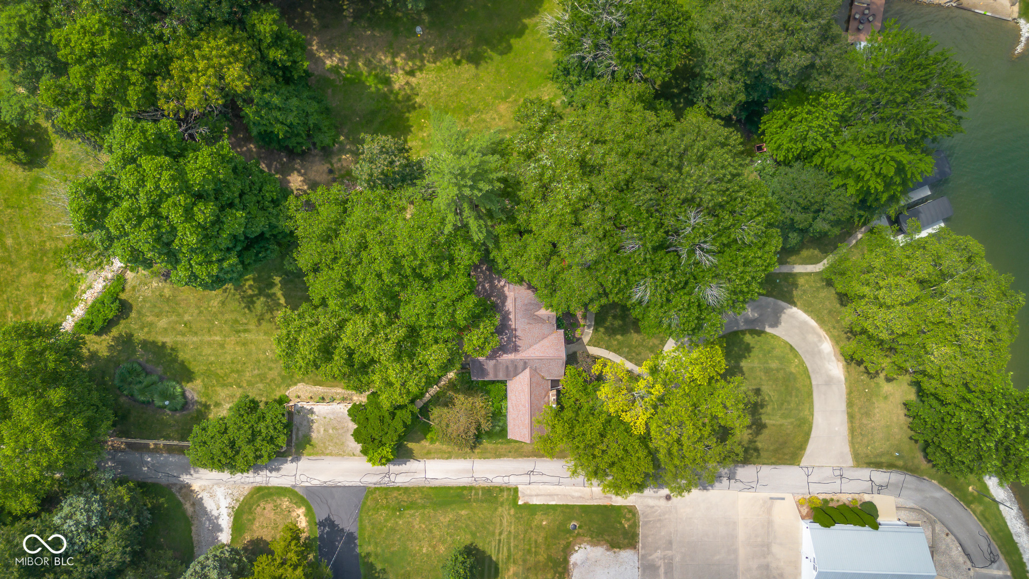 995 E Skyline Drive