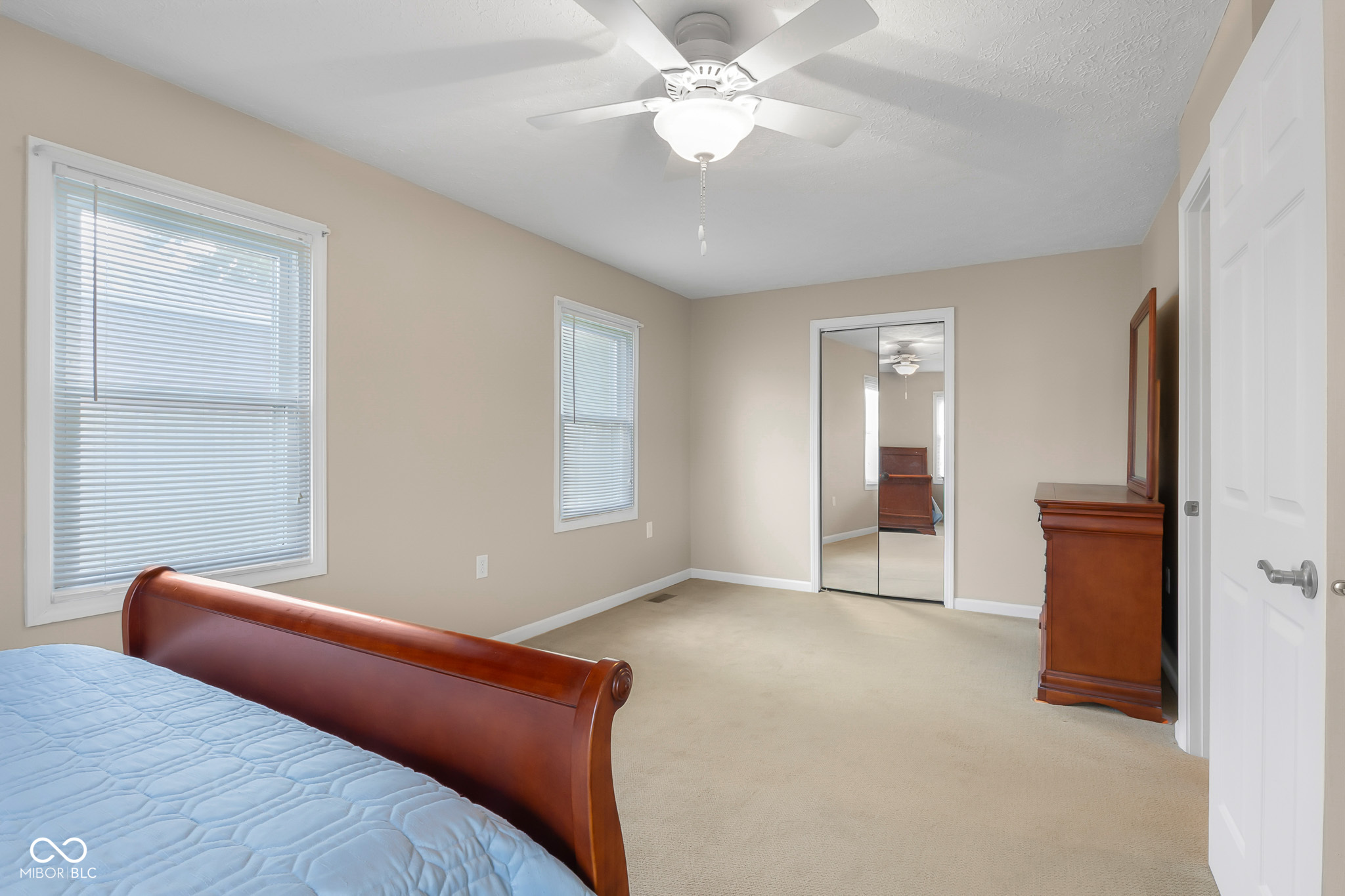 3042 Desoto Way