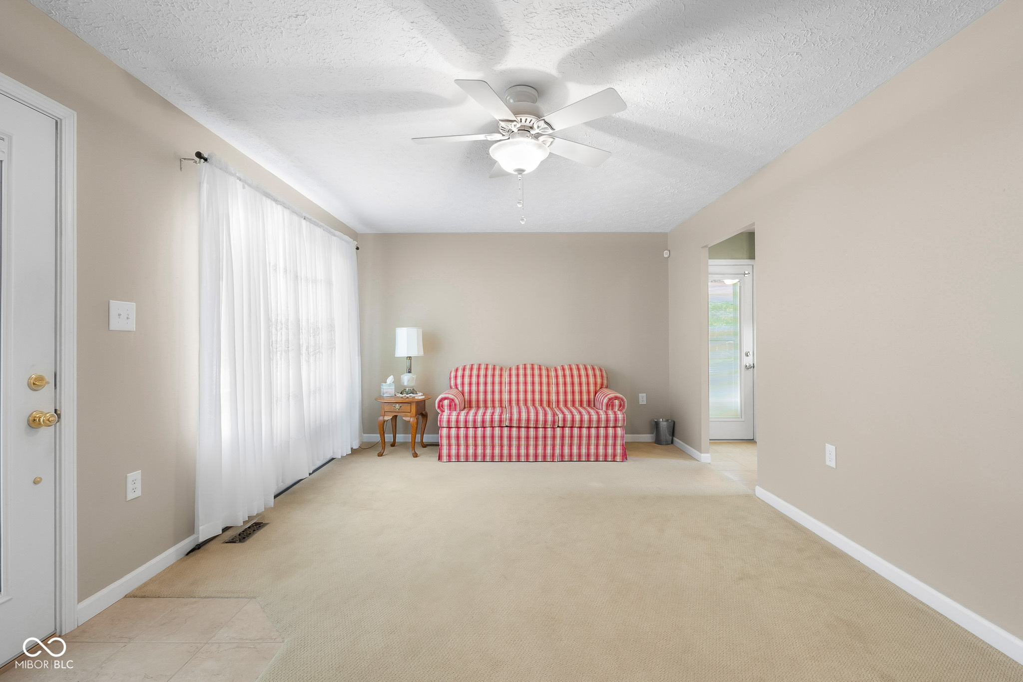 3042 Desoto Way