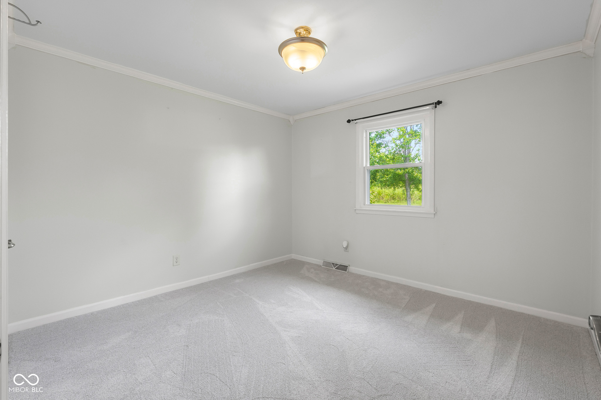 4730 Woodcrest Drive