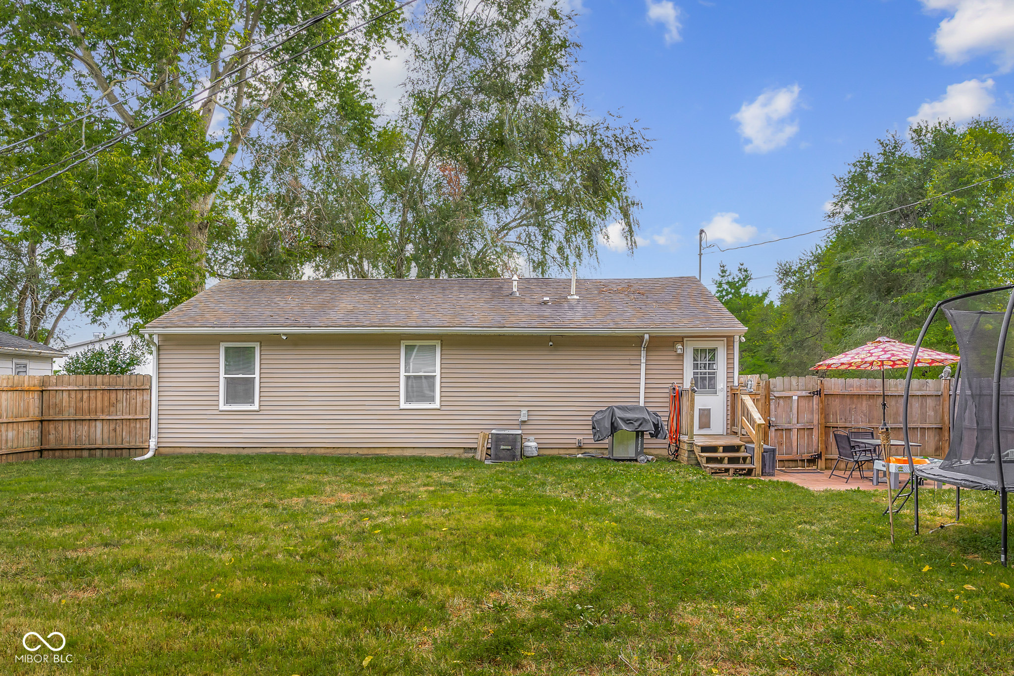 1552 Southline Drive