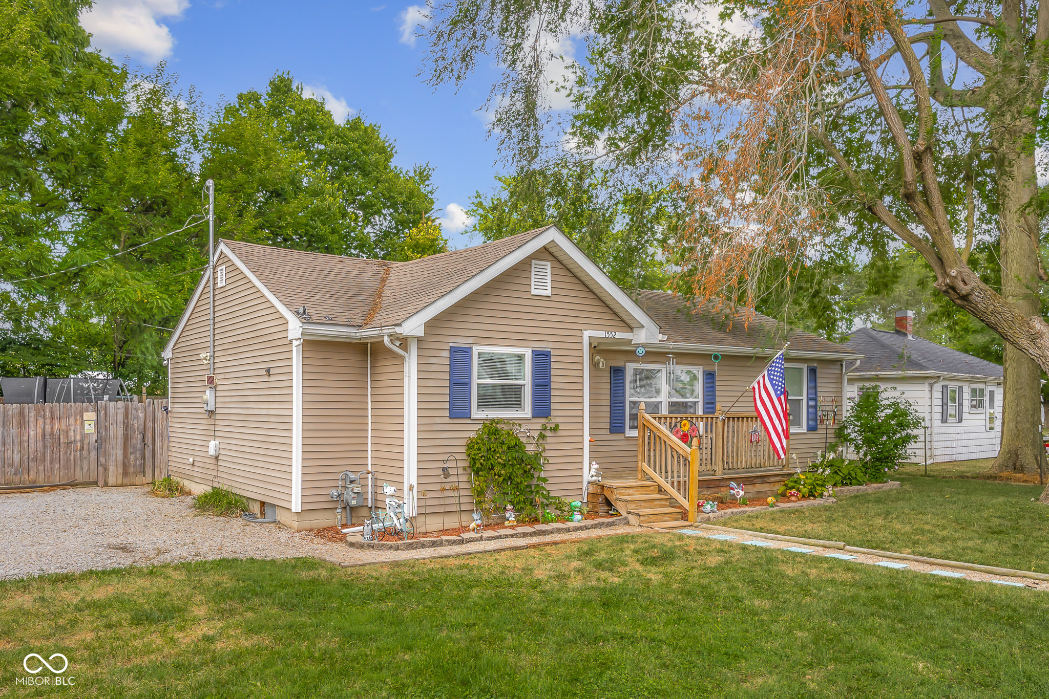 1552 Southline Drive