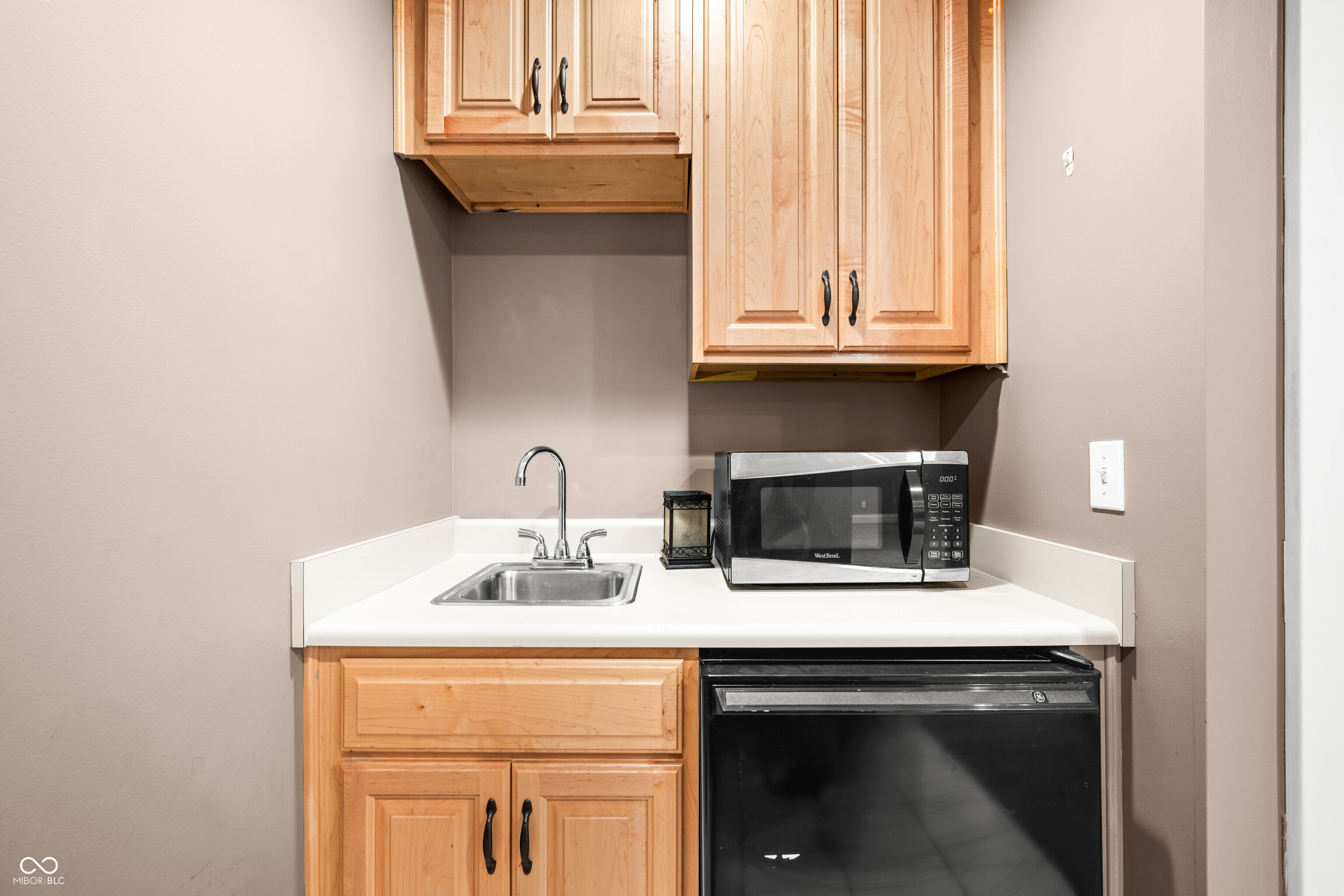 1675 Devonshire Drive