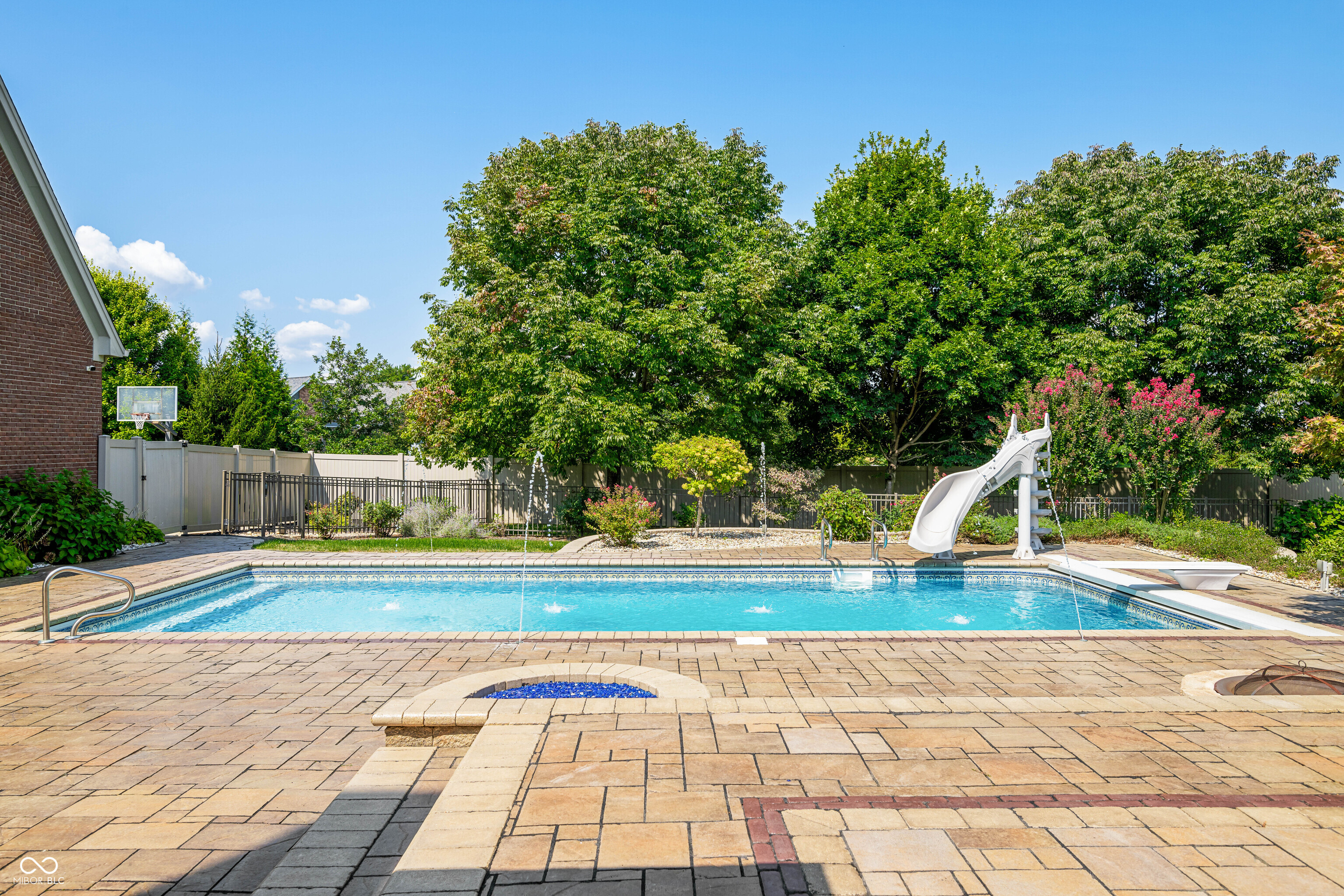 1675 Devonshire Drive