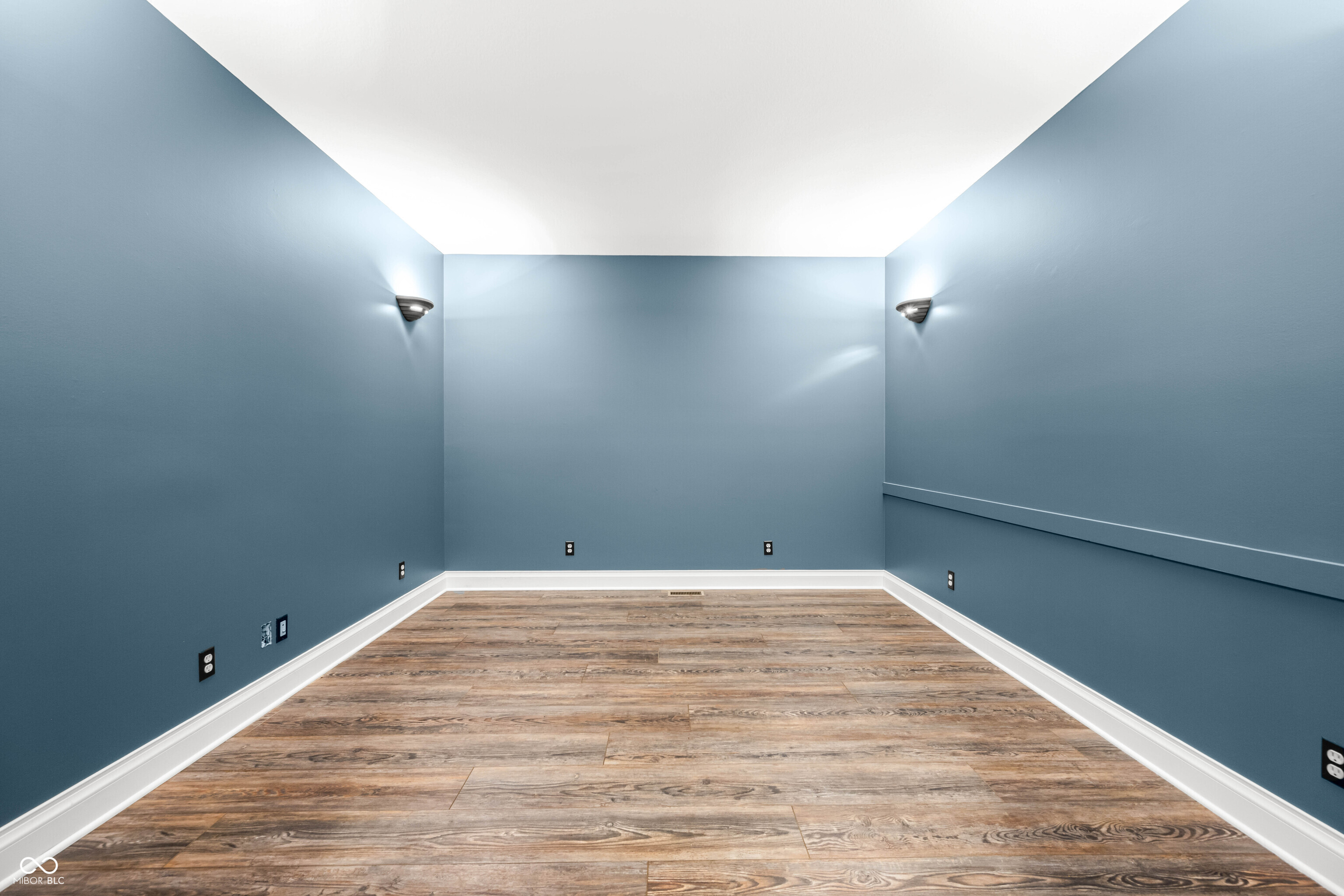 1675 Devonshire Drive