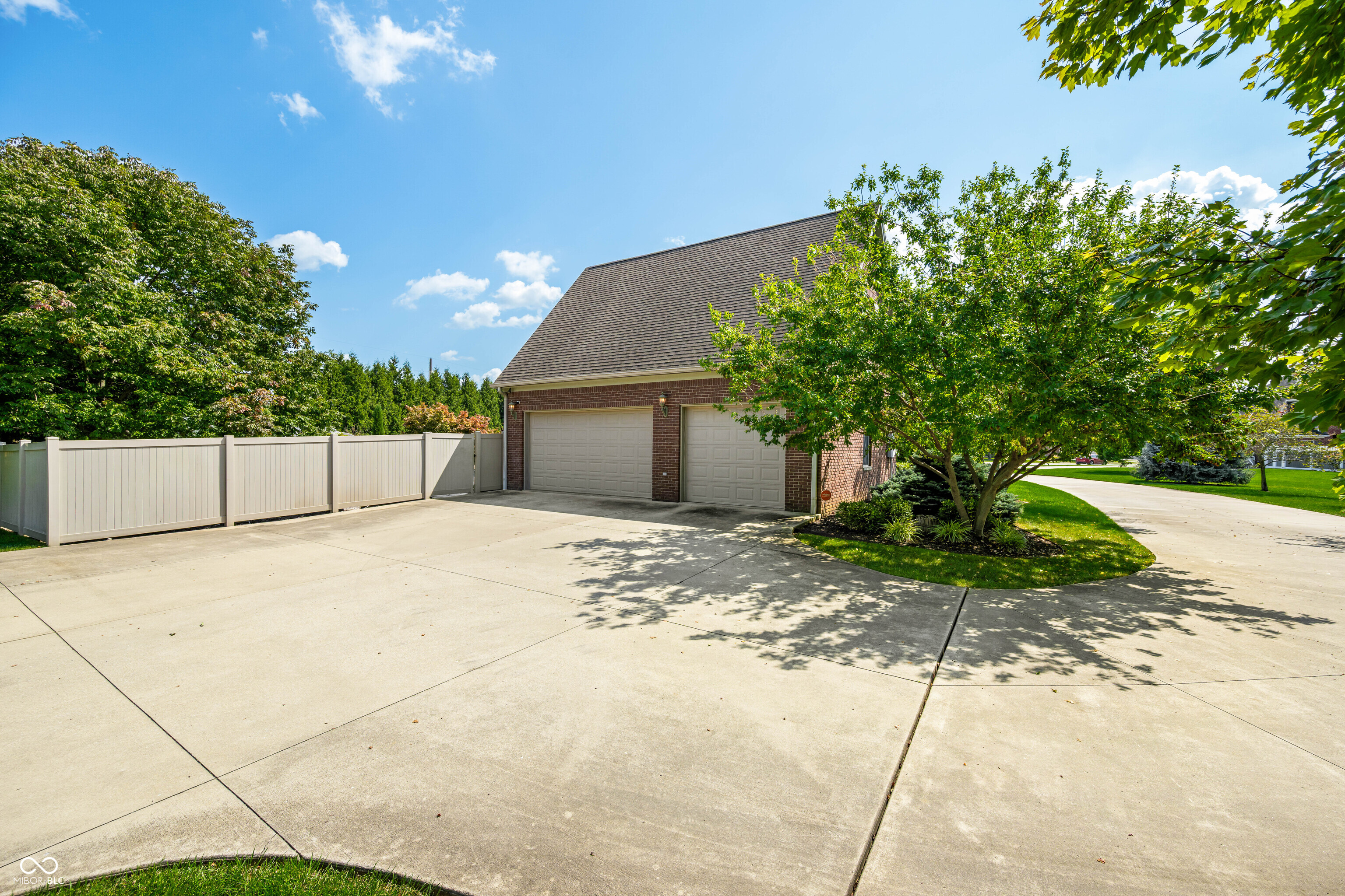 1675 Devonshire Drive