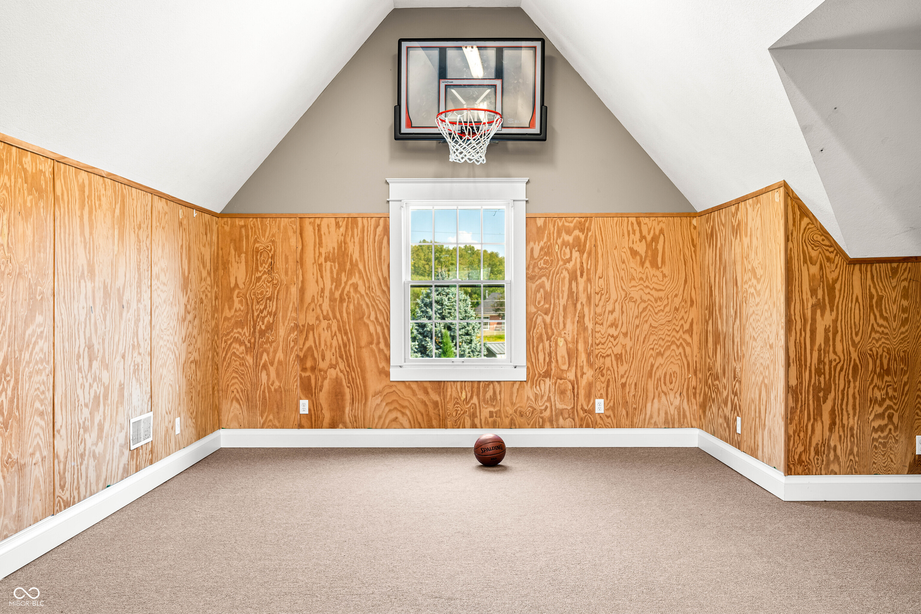 1675 Devonshire Drive