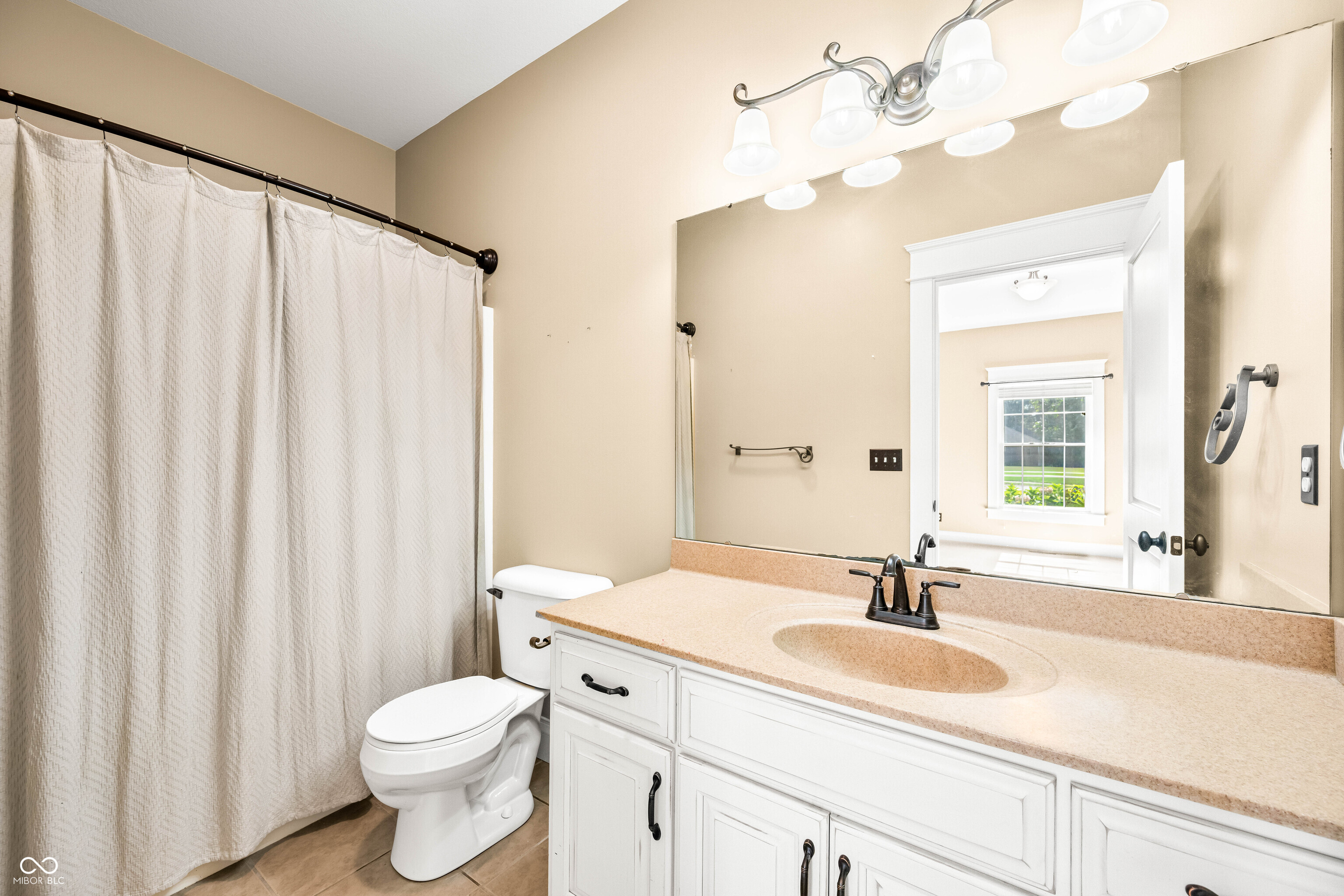 1675 Devonshire Drive