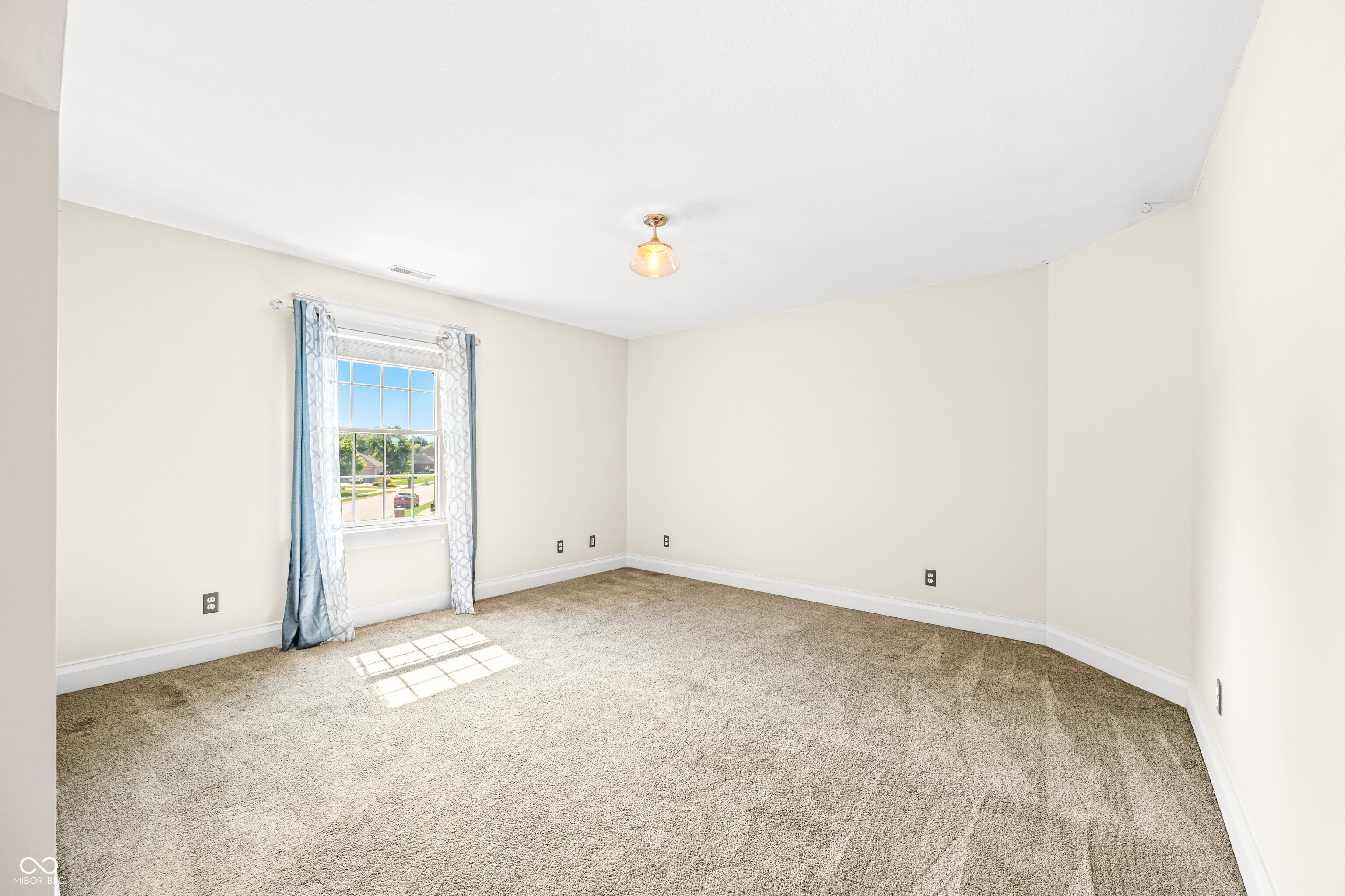 1675 Devonshire Drive