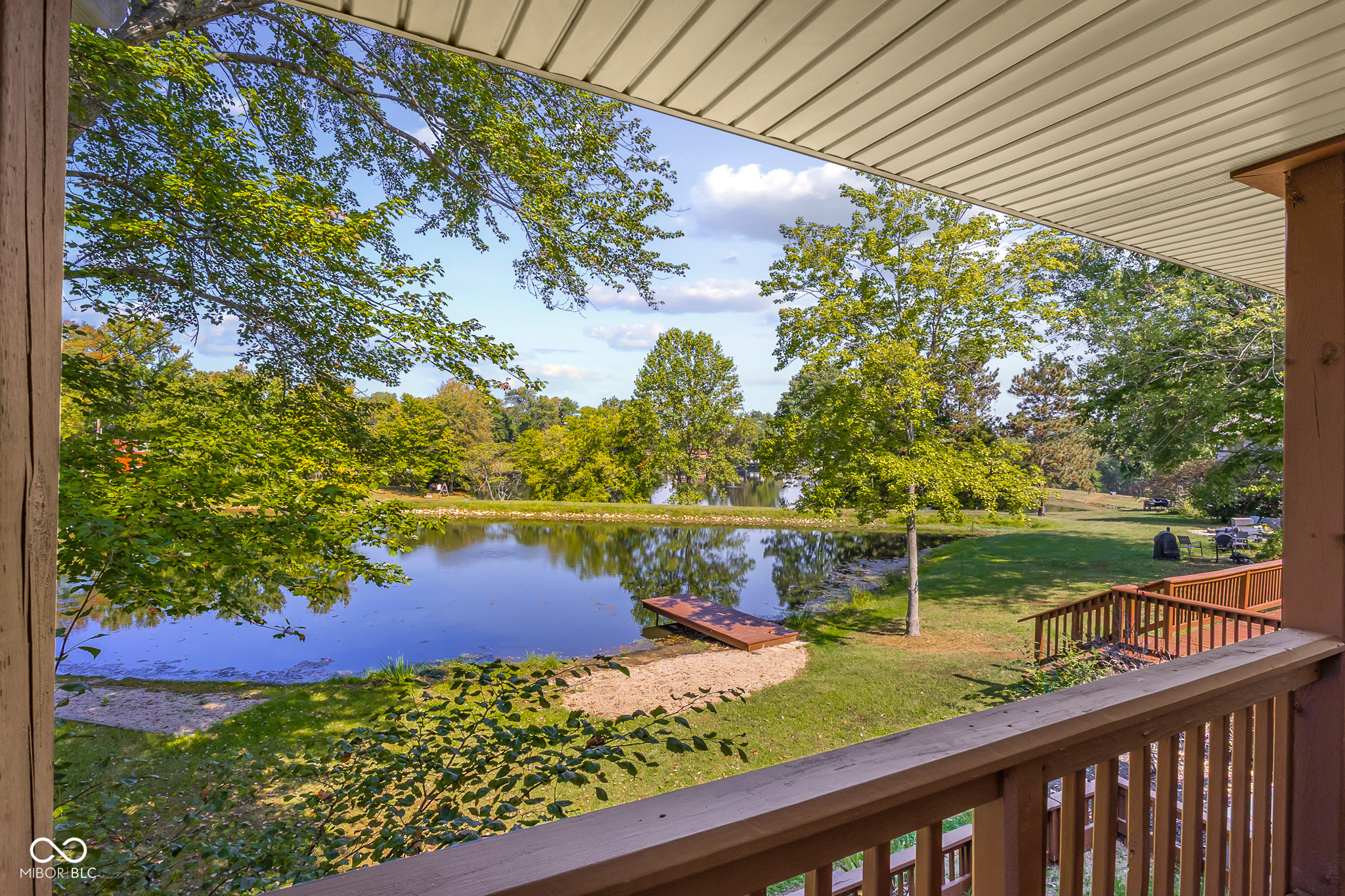3736 W South Wood Lake Drive