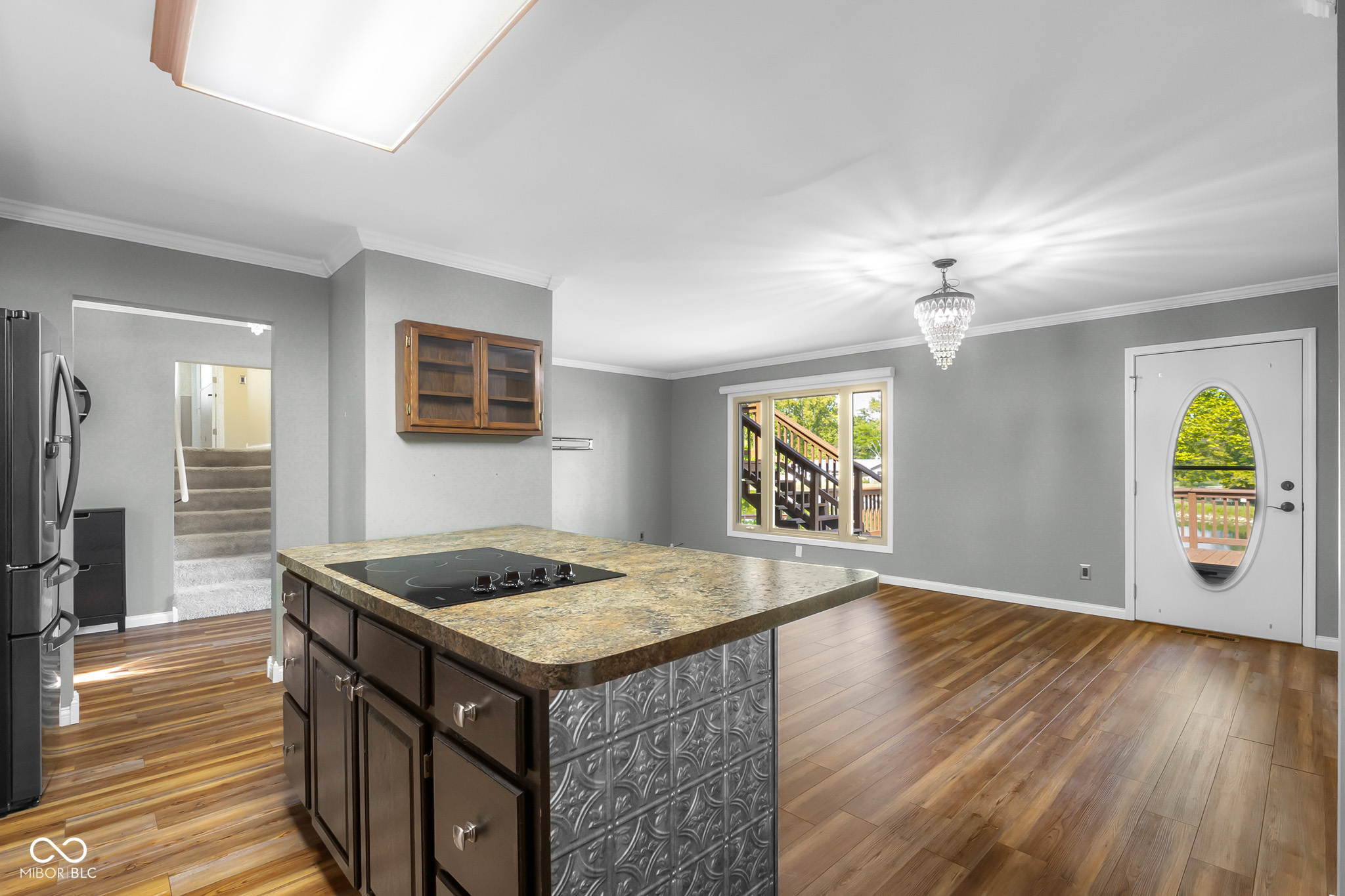 3736 W South Wood Lake Drive