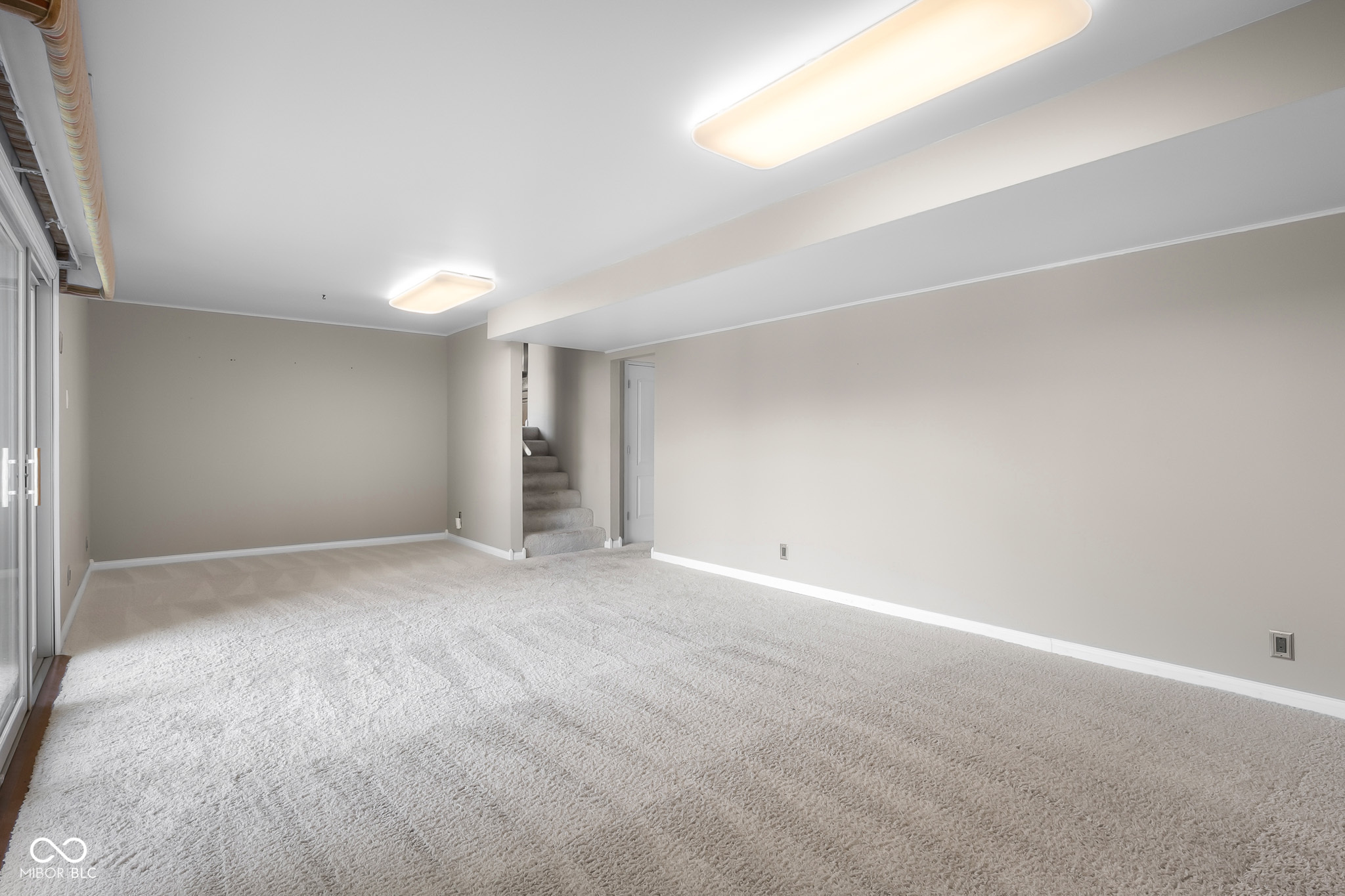 3736 W South Wood Lake Drive