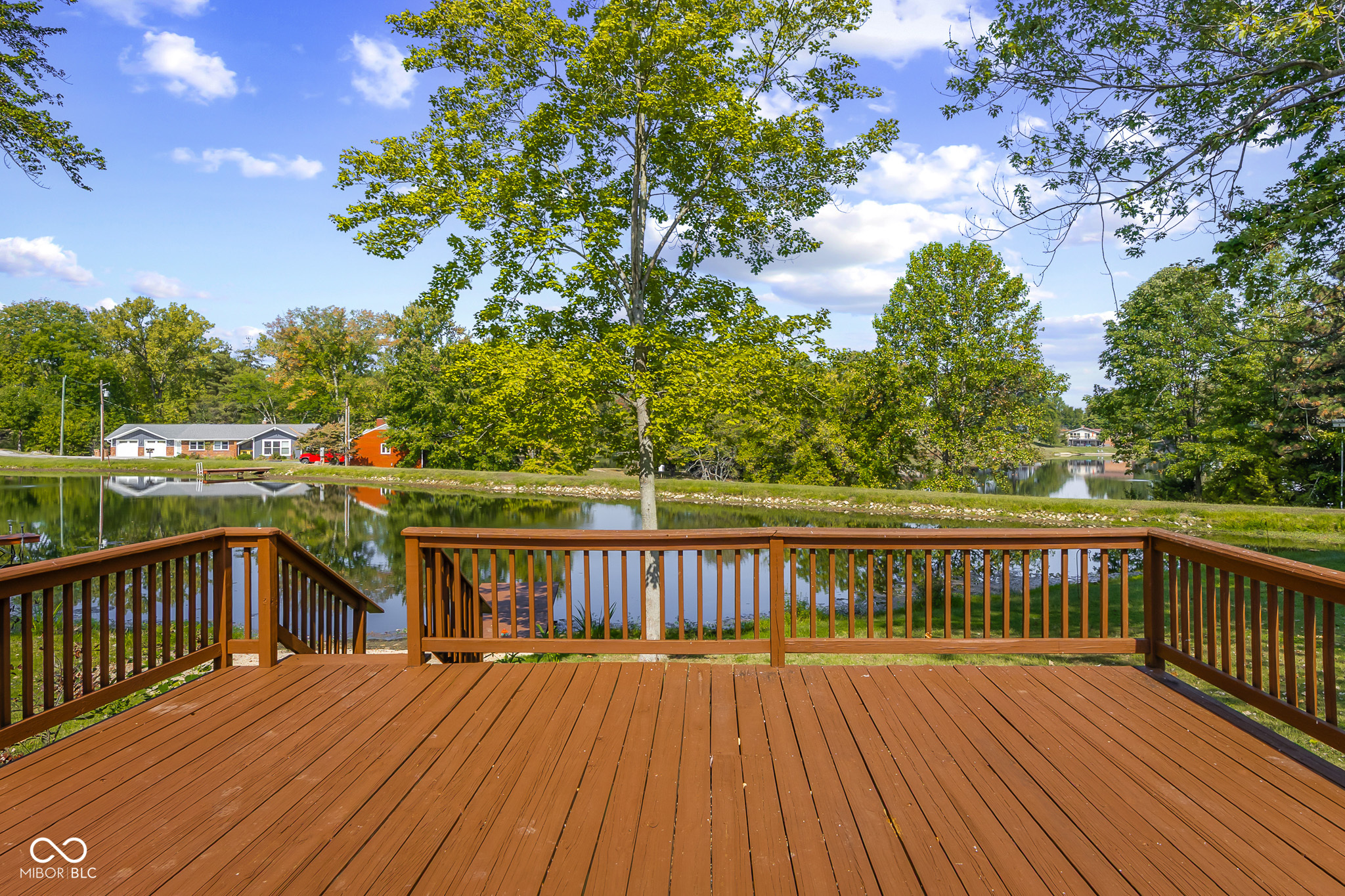 3736 W South Wood Lake Drive
