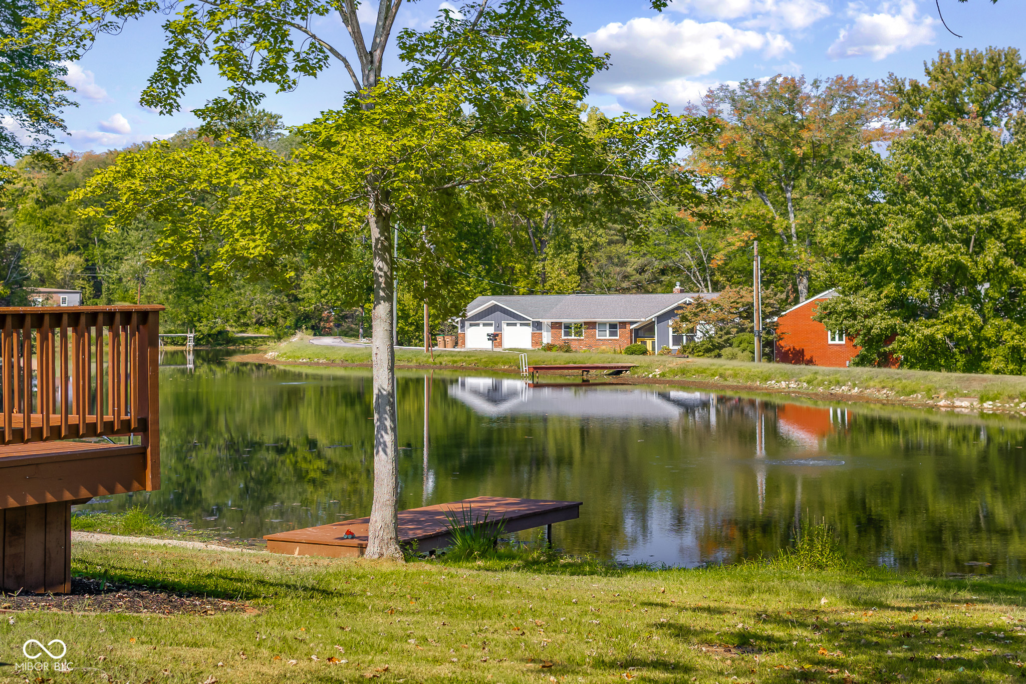 3736 W South Wood Lake Drive