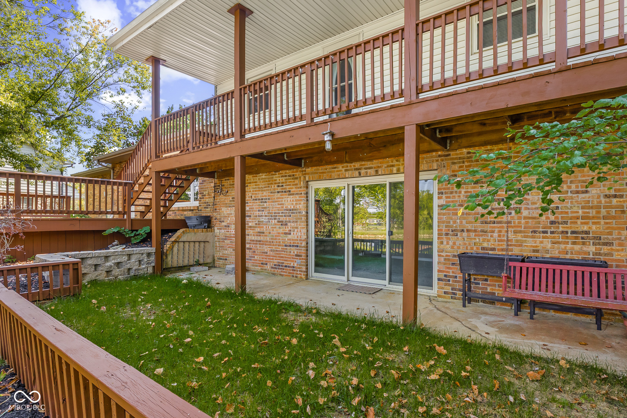 3736 W South Wood Lake Drive