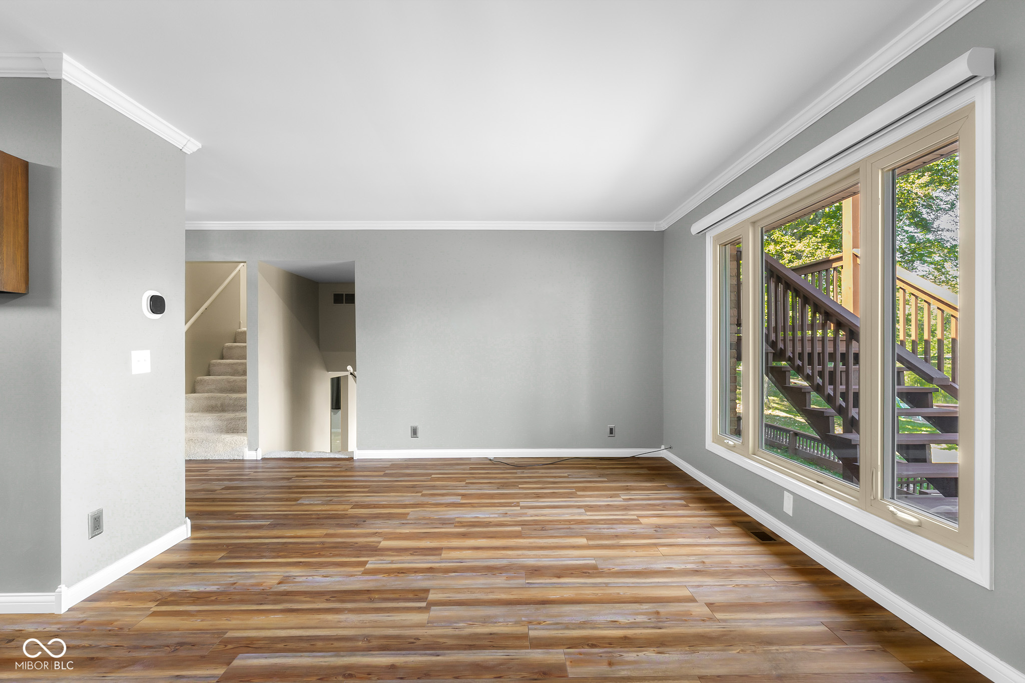3736 W South Wood Lake Drive