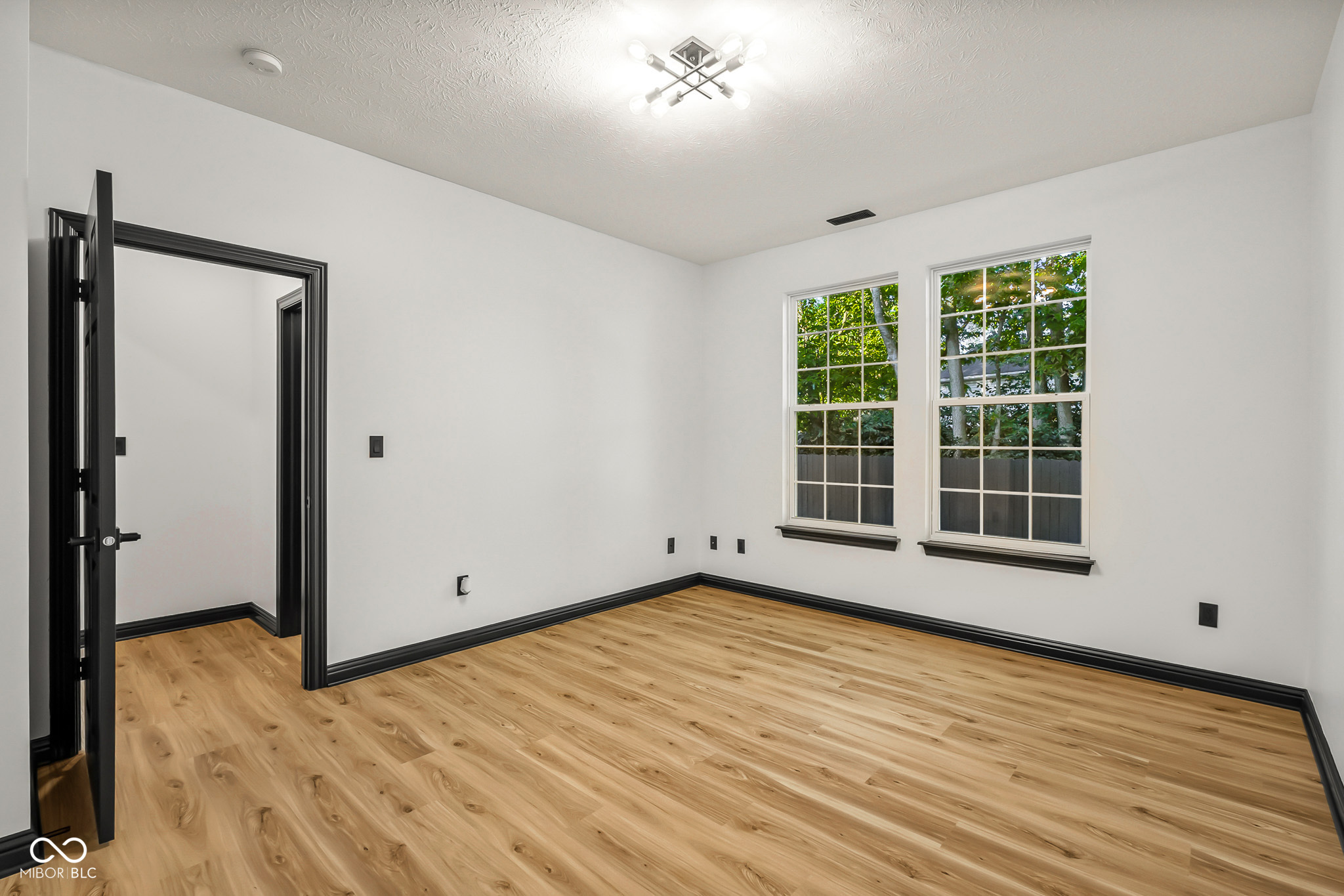 3258 Starlite Court